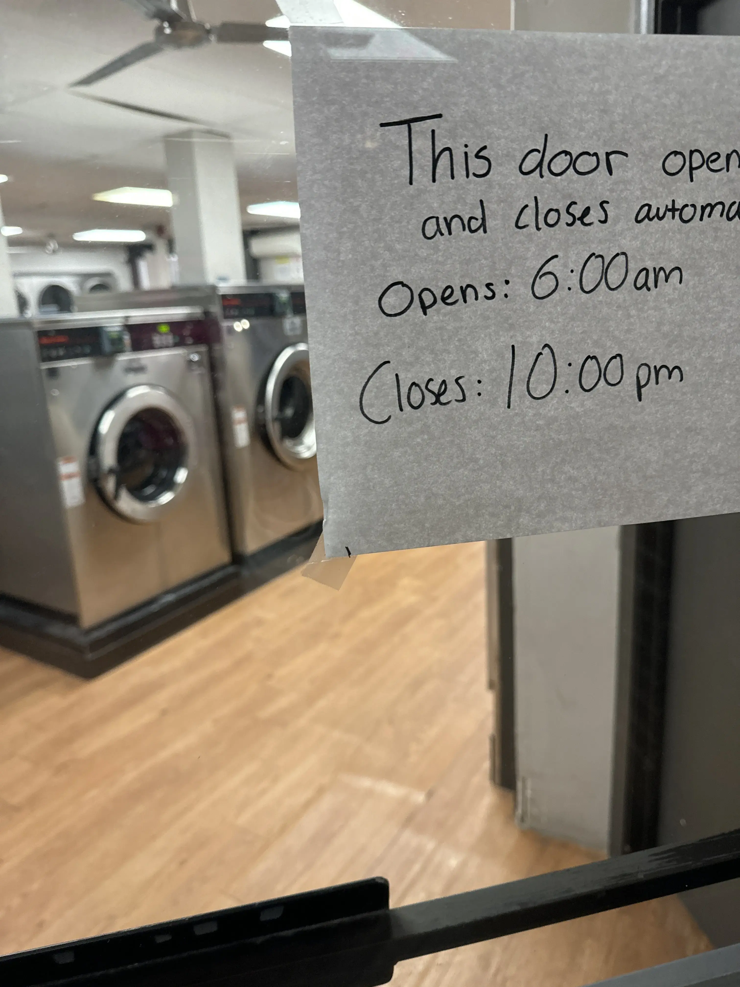 Soap Bubble Laundromat thumbnail 6