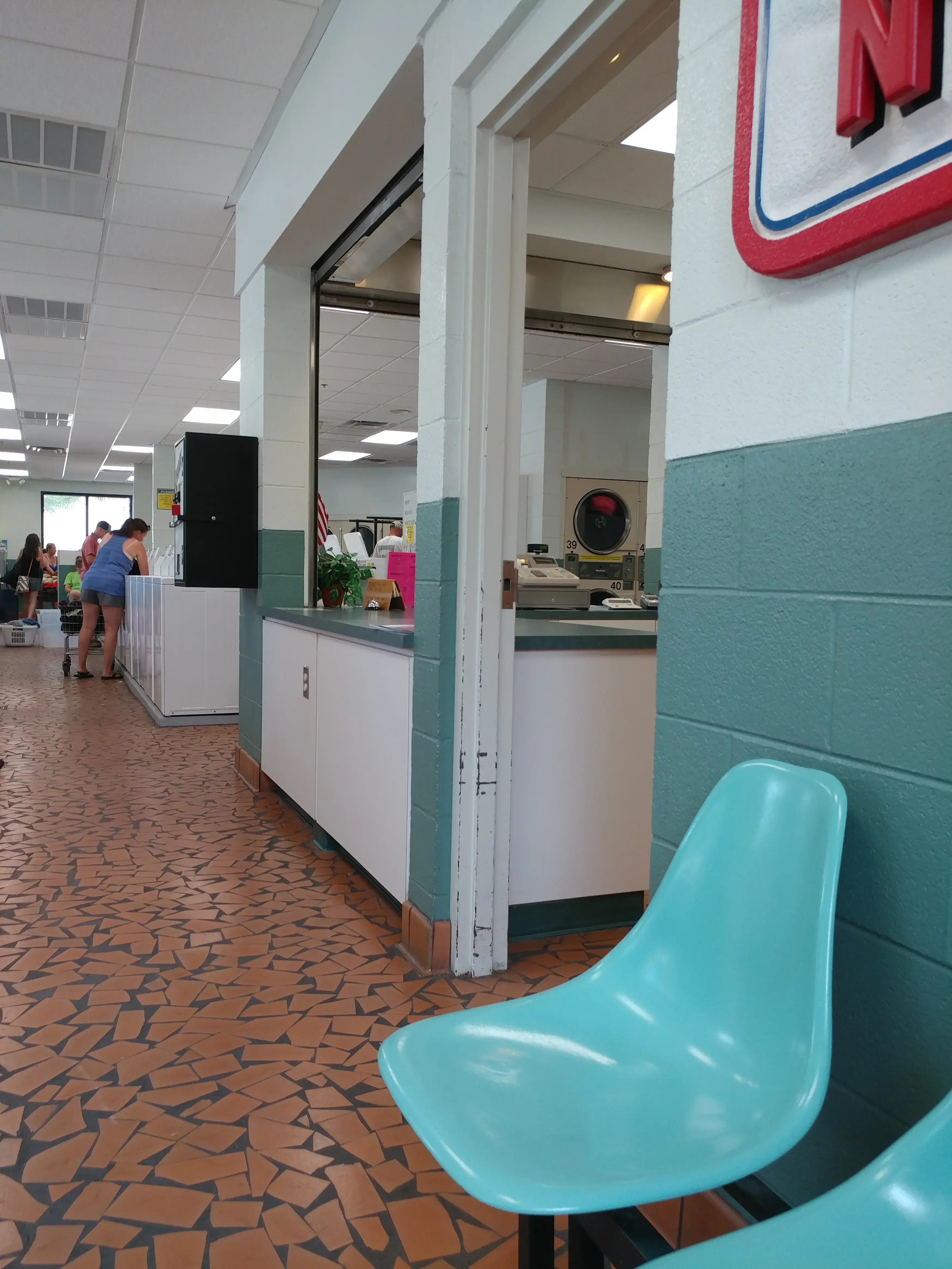 Soap 'N Suds - Image 10