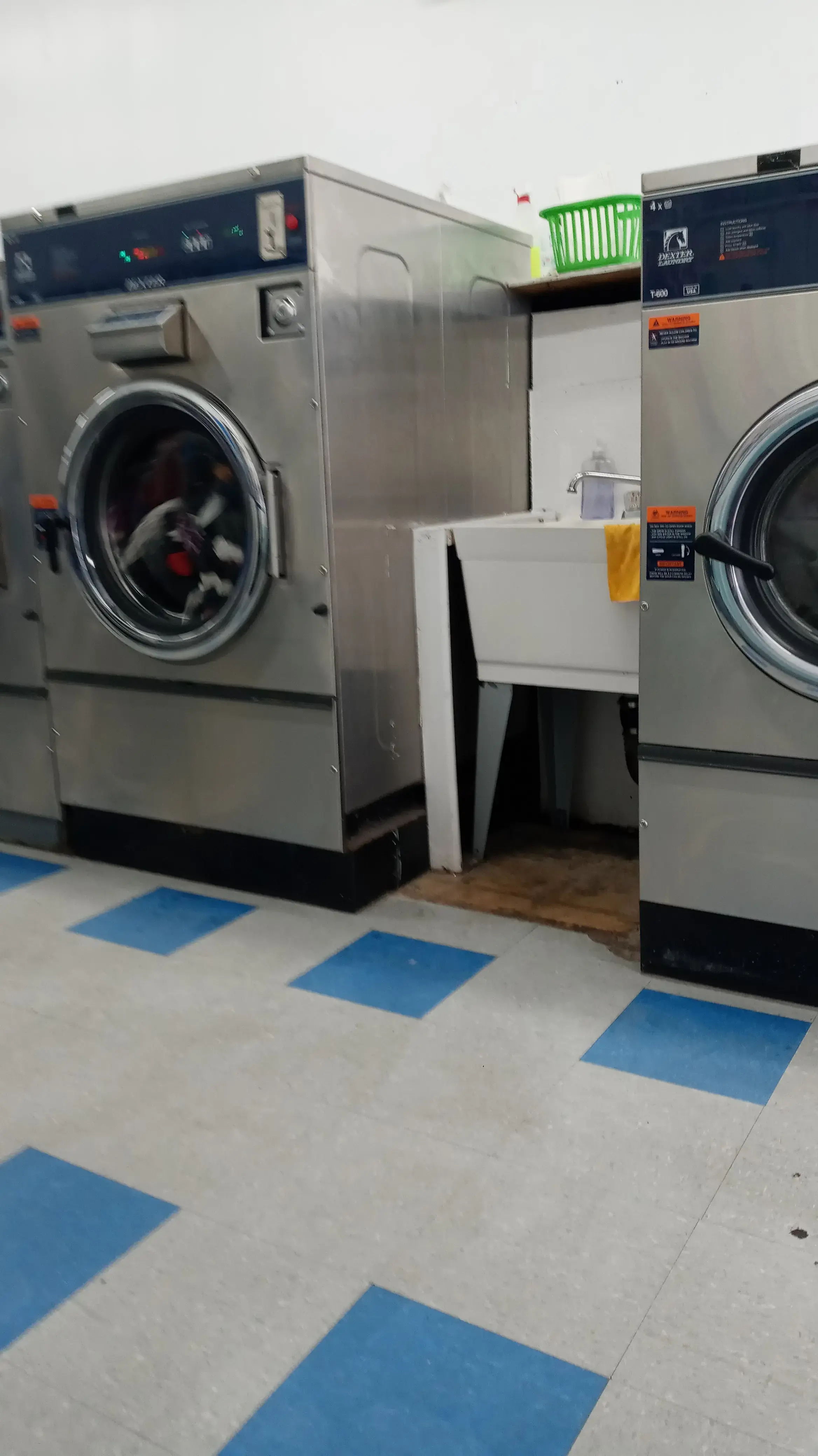 Soap N Sudz Laundromat thumbnail 5