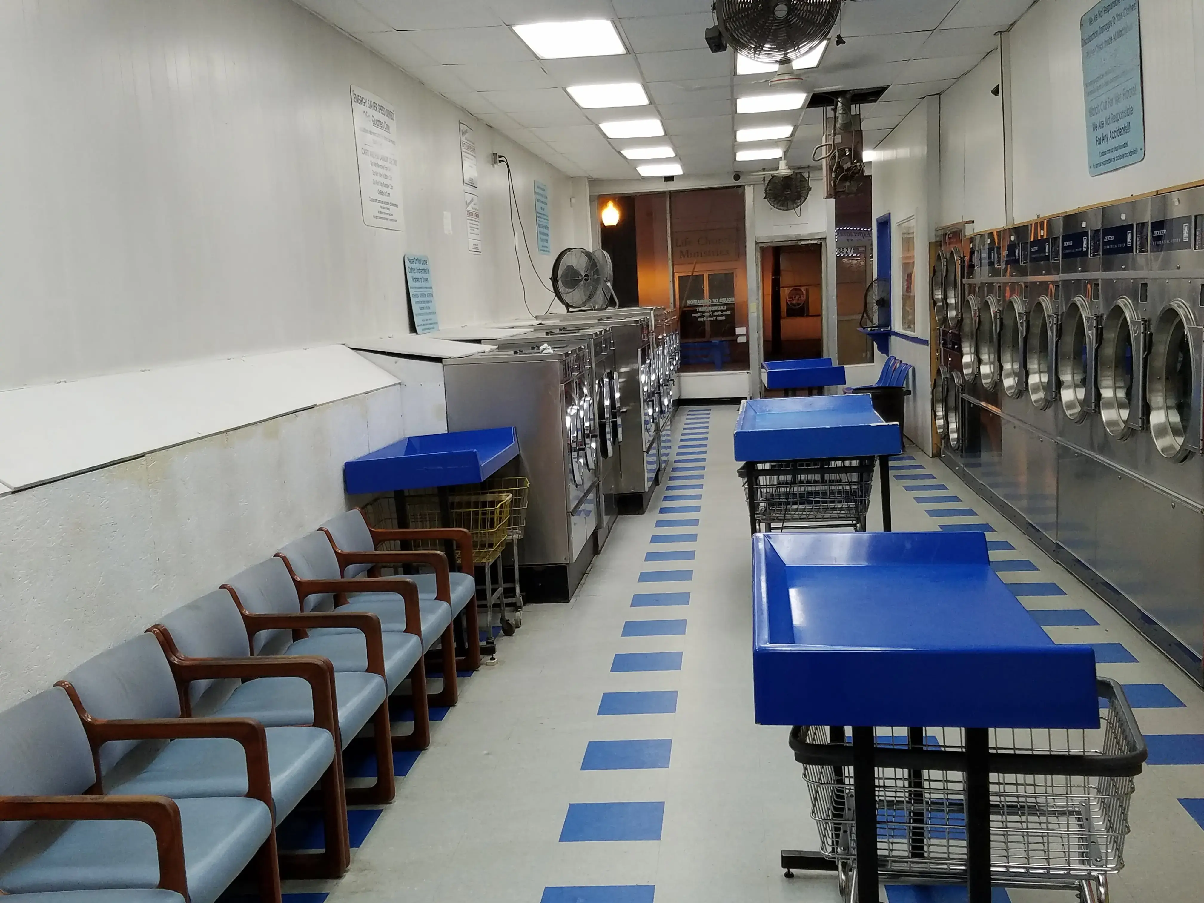 Soap N Sudz Laundromat thumbnail 3