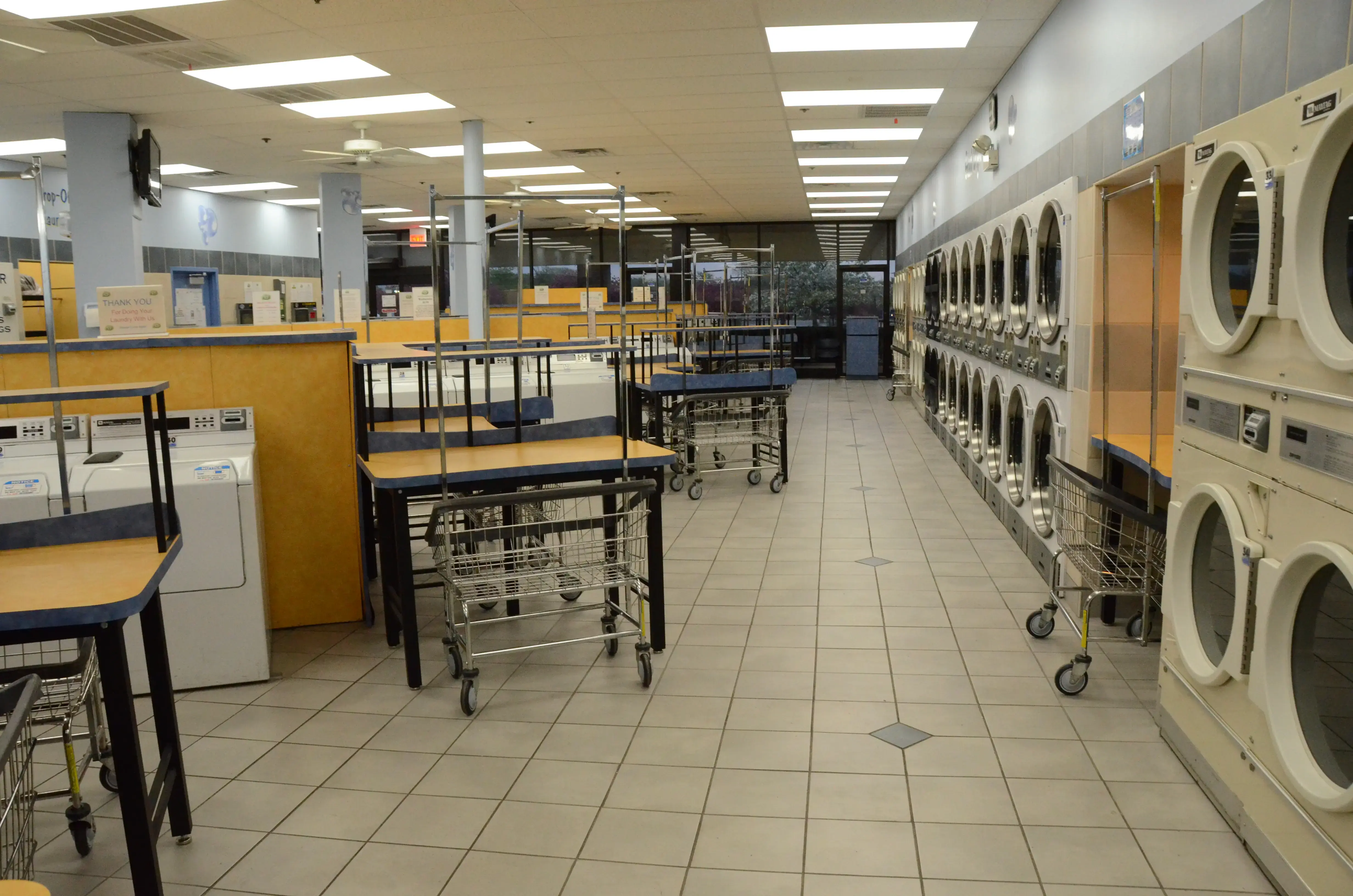 Soap Opera Laundromat - Hickory Hills thumbnail 2