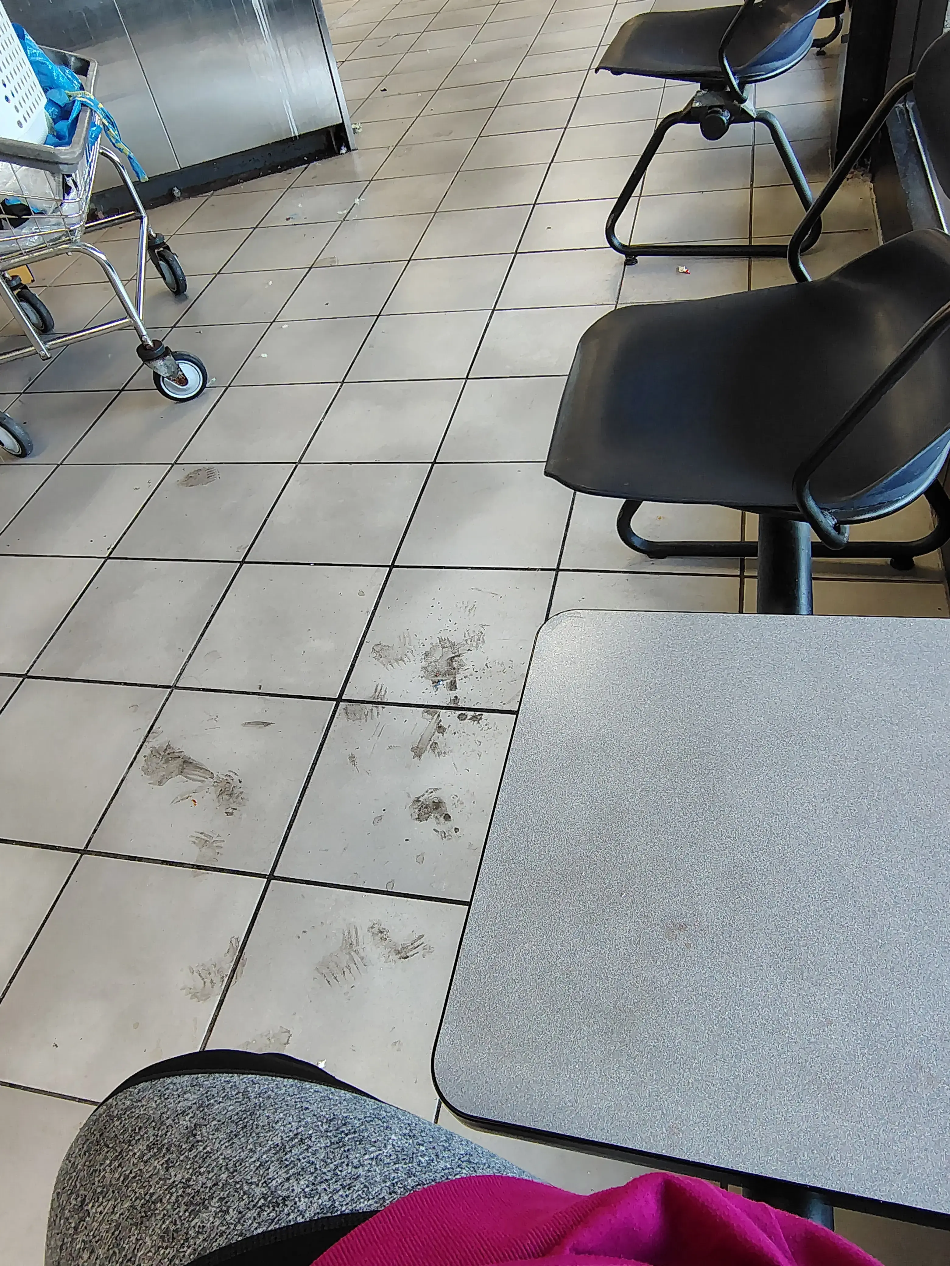Soap Opera Laundromat - Hickory Hills thumbnail 5