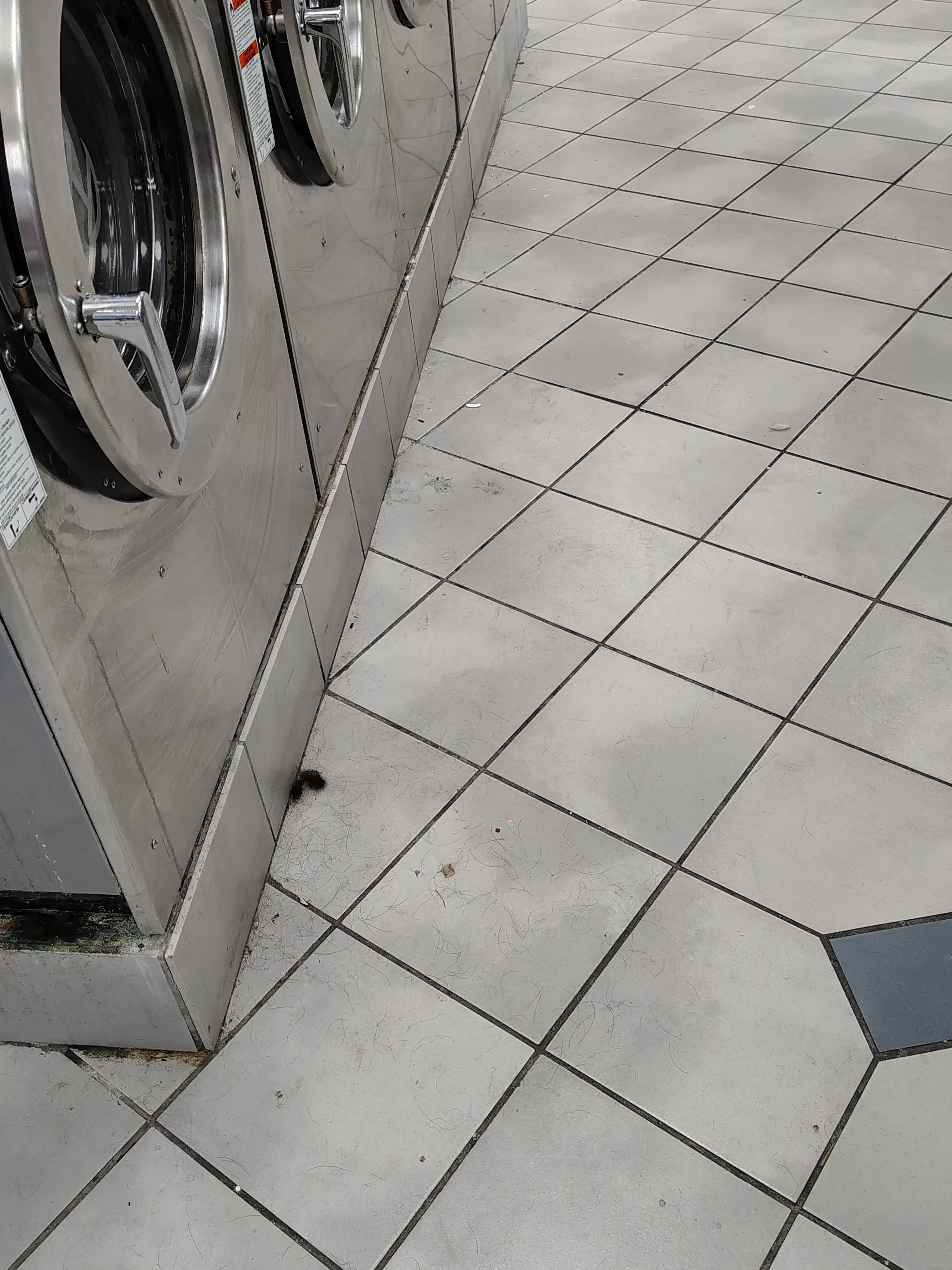 Soap Opera Laundromat - Hickory Hills - Image 3