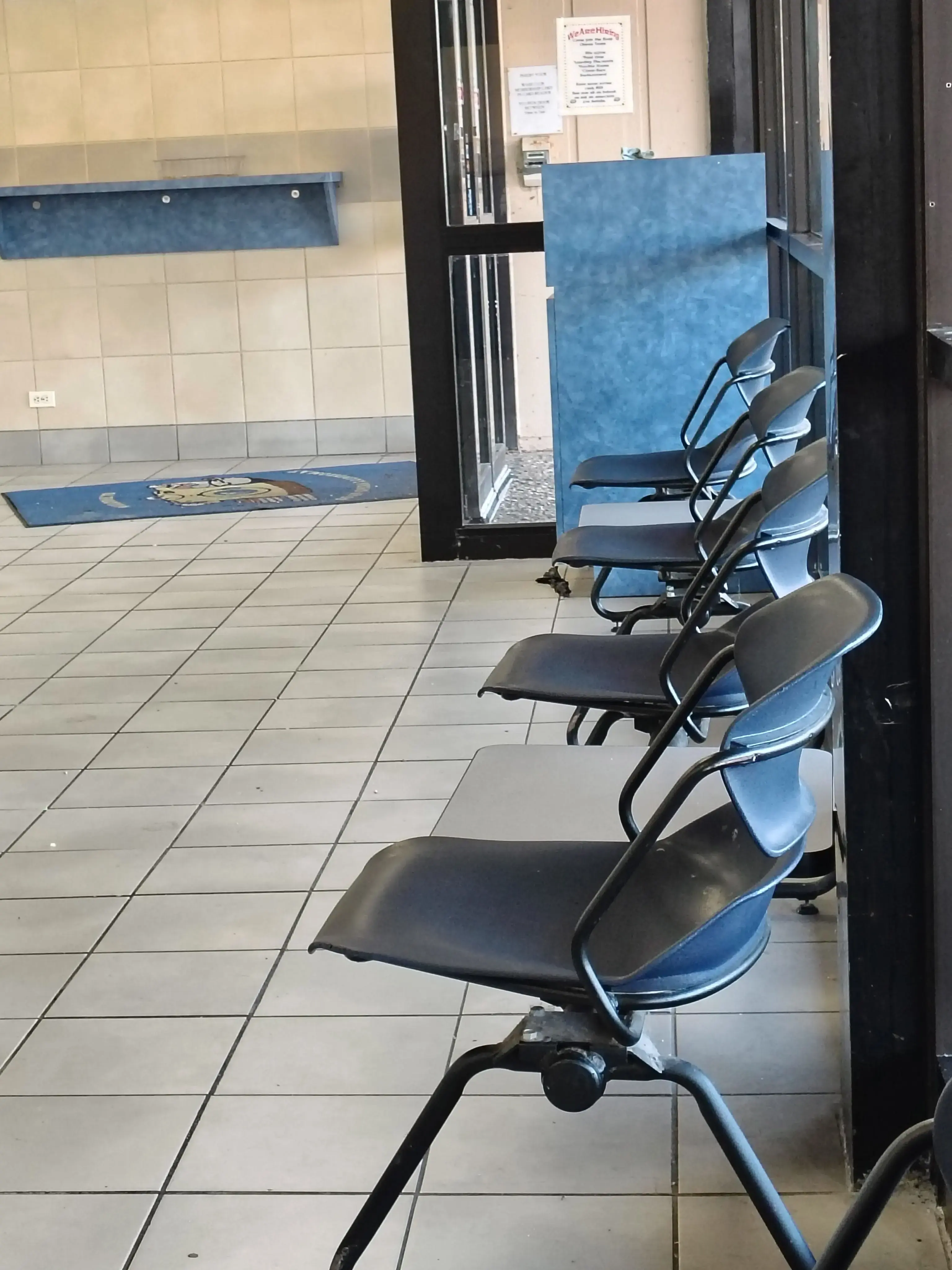 Soap Opera Laundromat - Hickory Hills - Image 8