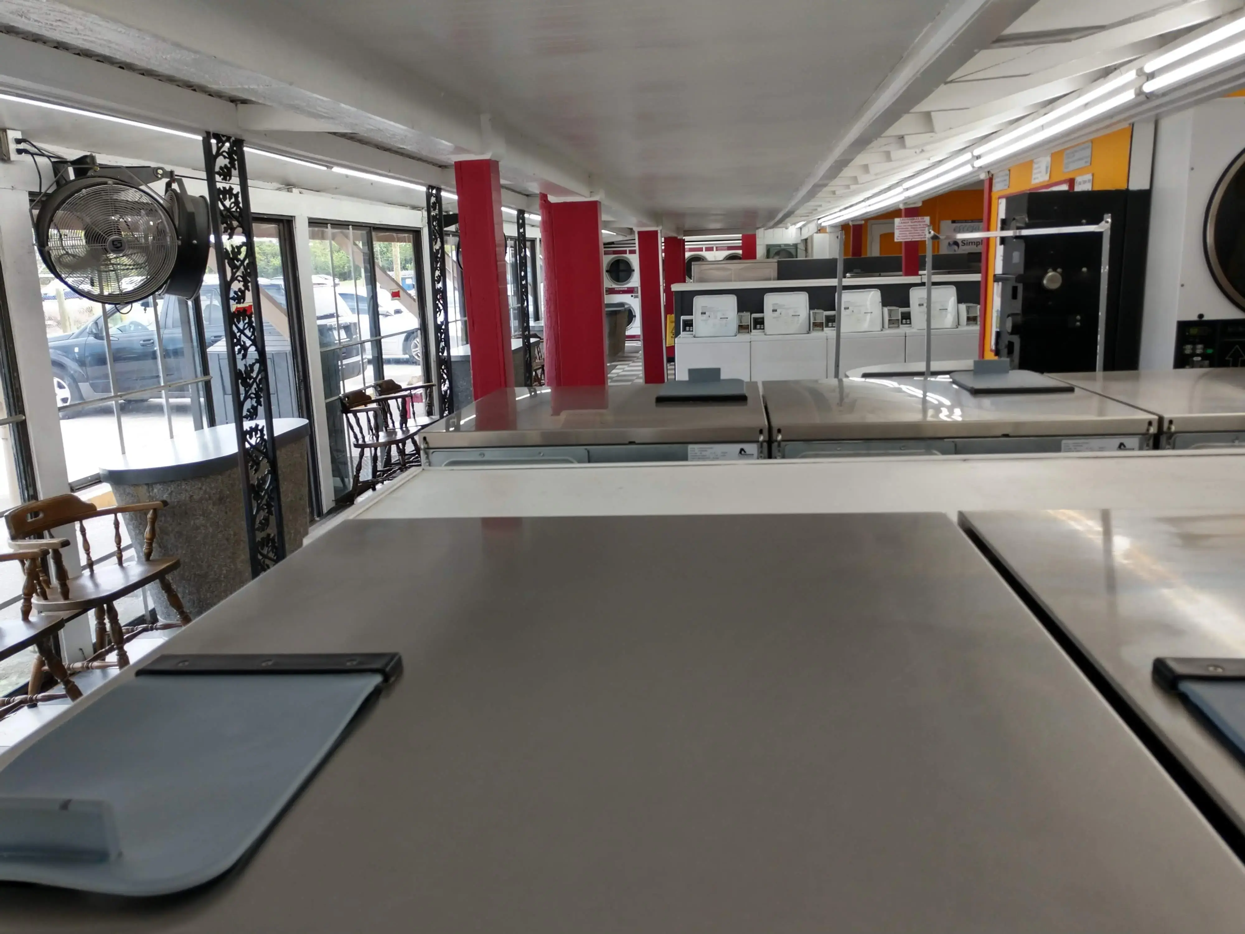 Soap Opera Laundromat thumbnail 11