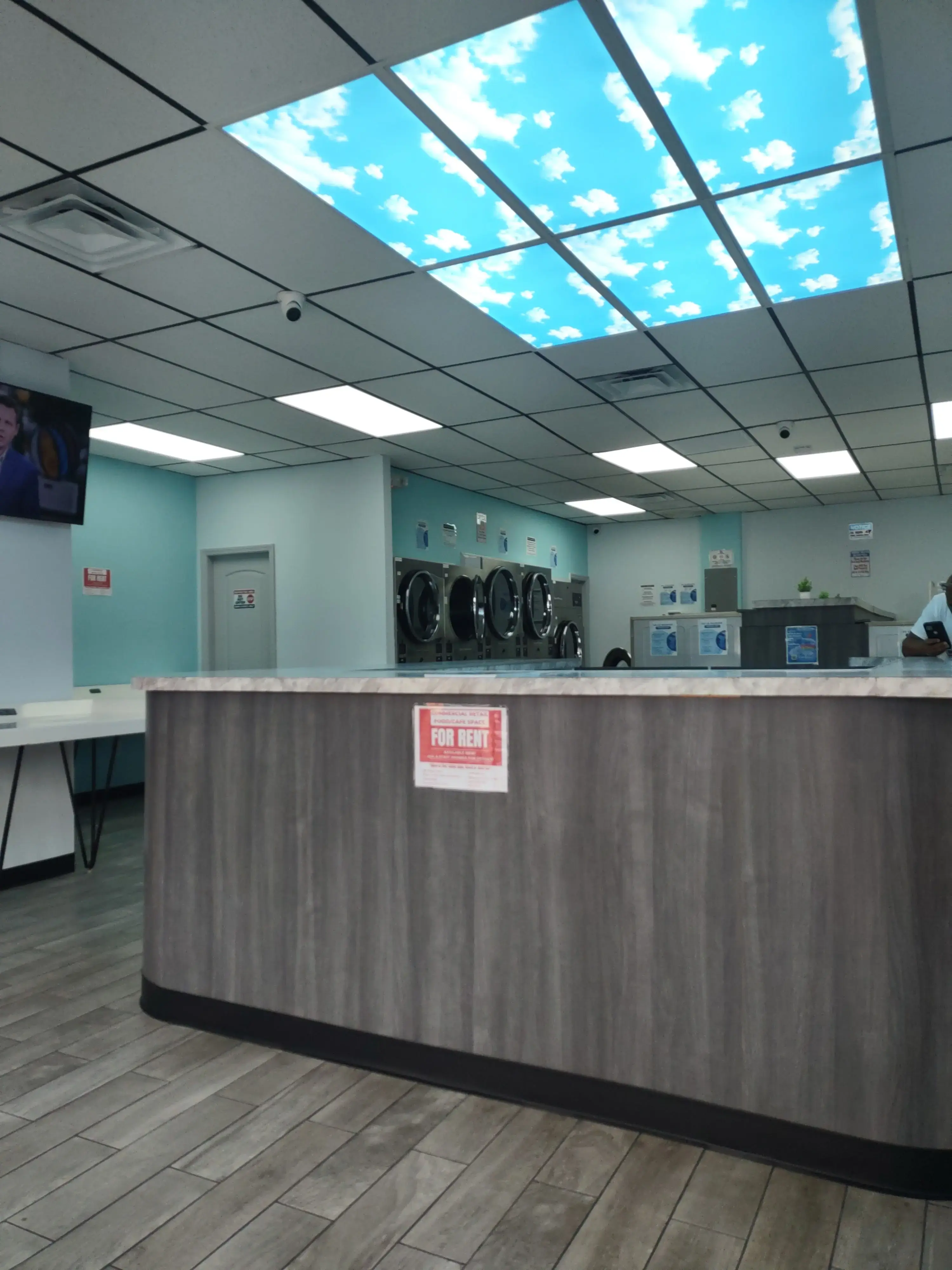 Soap Opera Laundry - Image 19