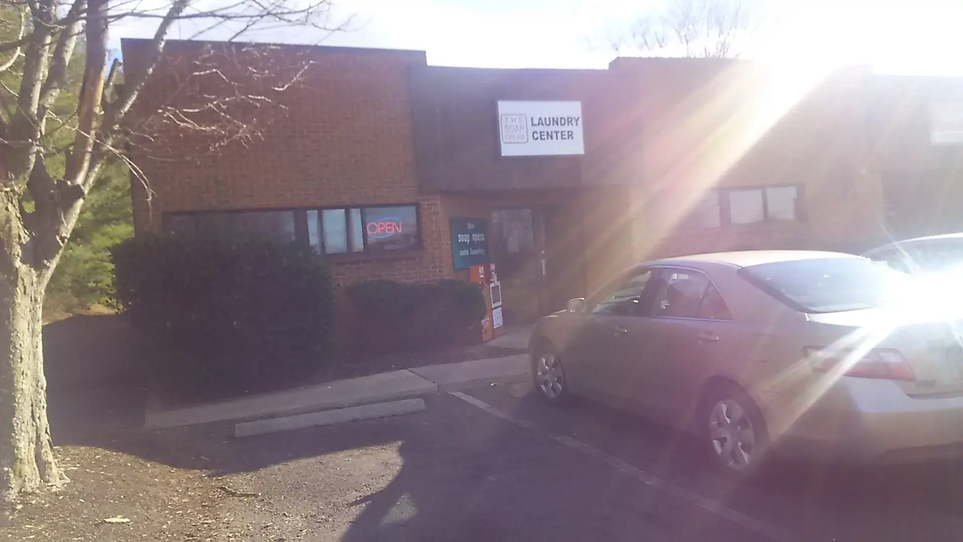 Soap Opera Laundry Services - Image 4