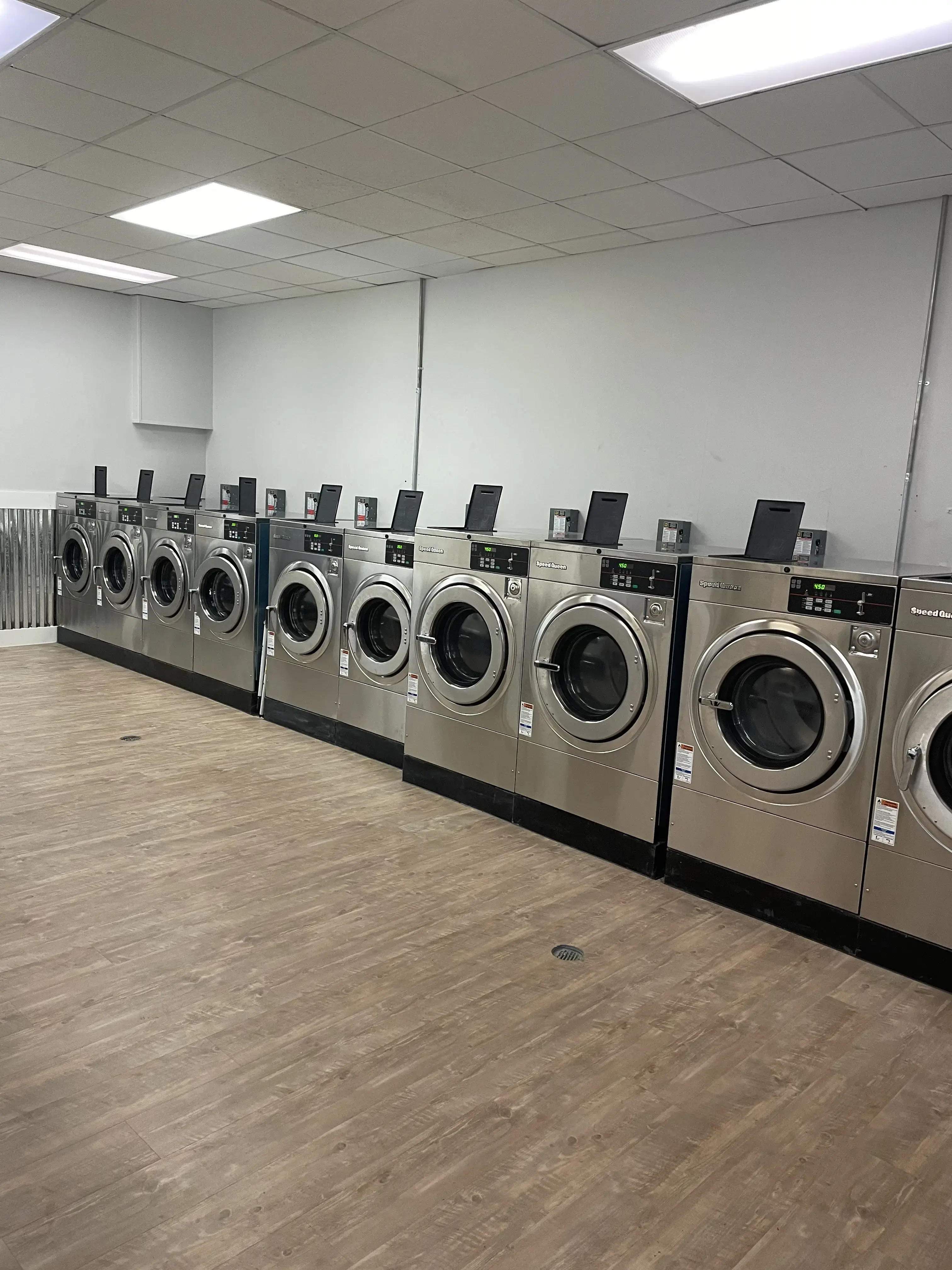 Soap Opera Laundry Services thumbnail 6