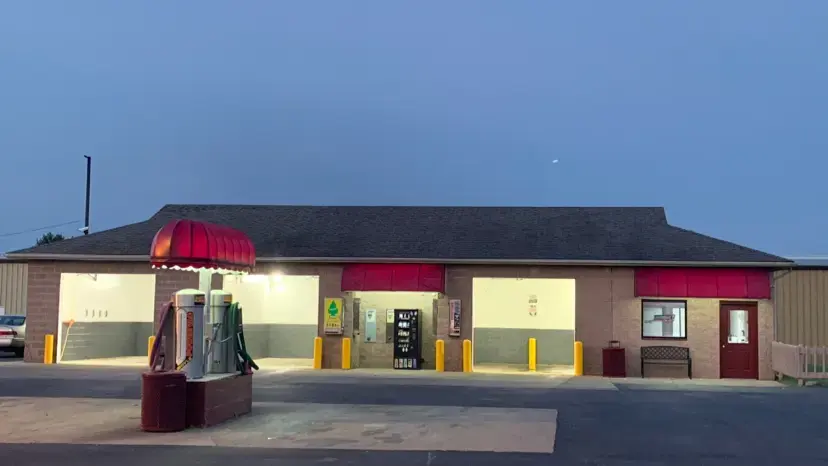 Soap & Suds CarWash + Laundry - Avilla thumbnail 1