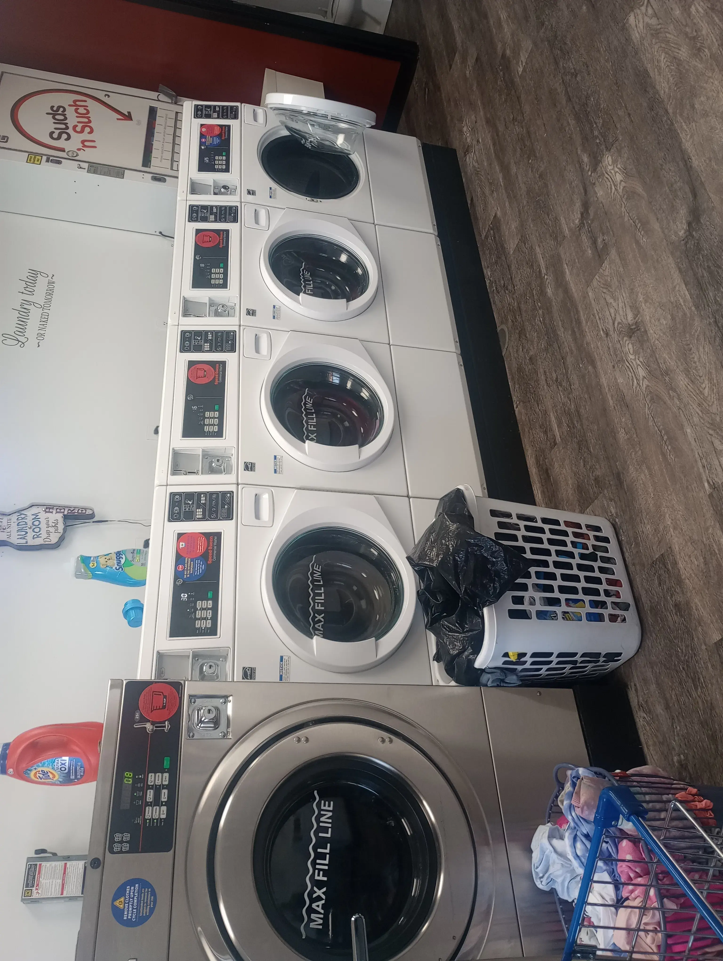 Soap & Suds CarWash + Laundry - Avilla - Image 7