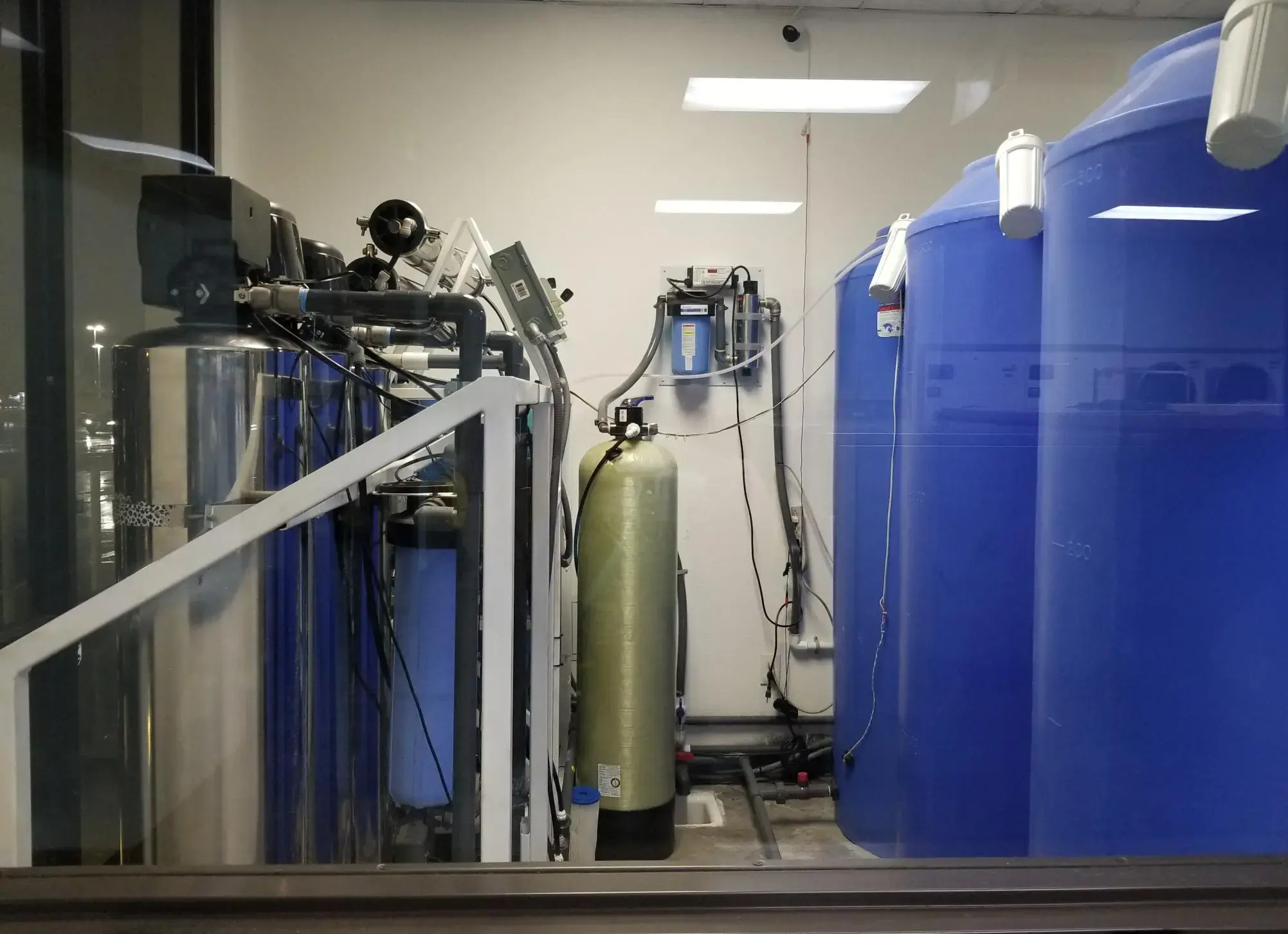 Soapbox Laundry Room and Pure Water - Image 5