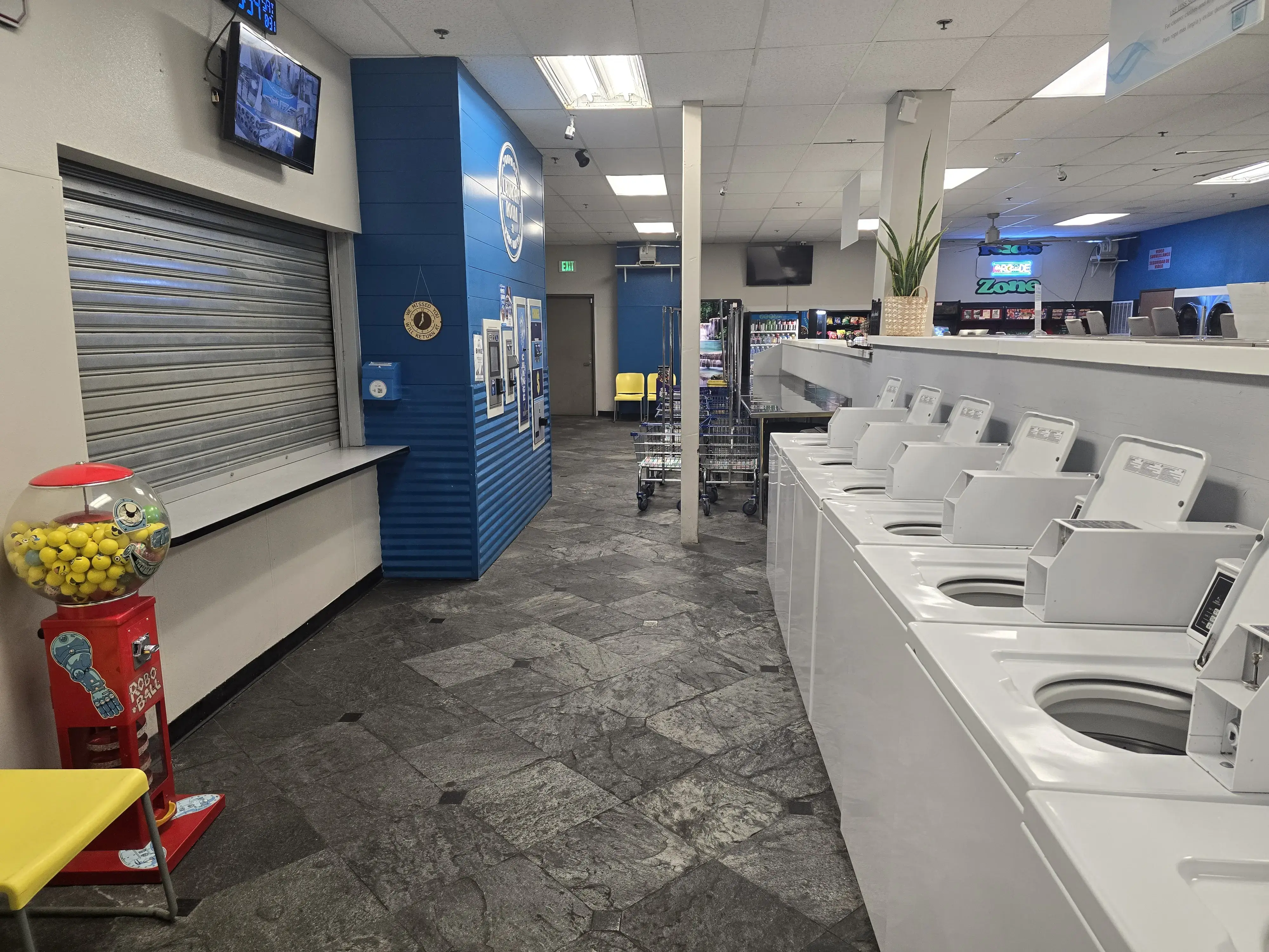 Soapbox Laundry Room and Pure Water thumbnail 18
