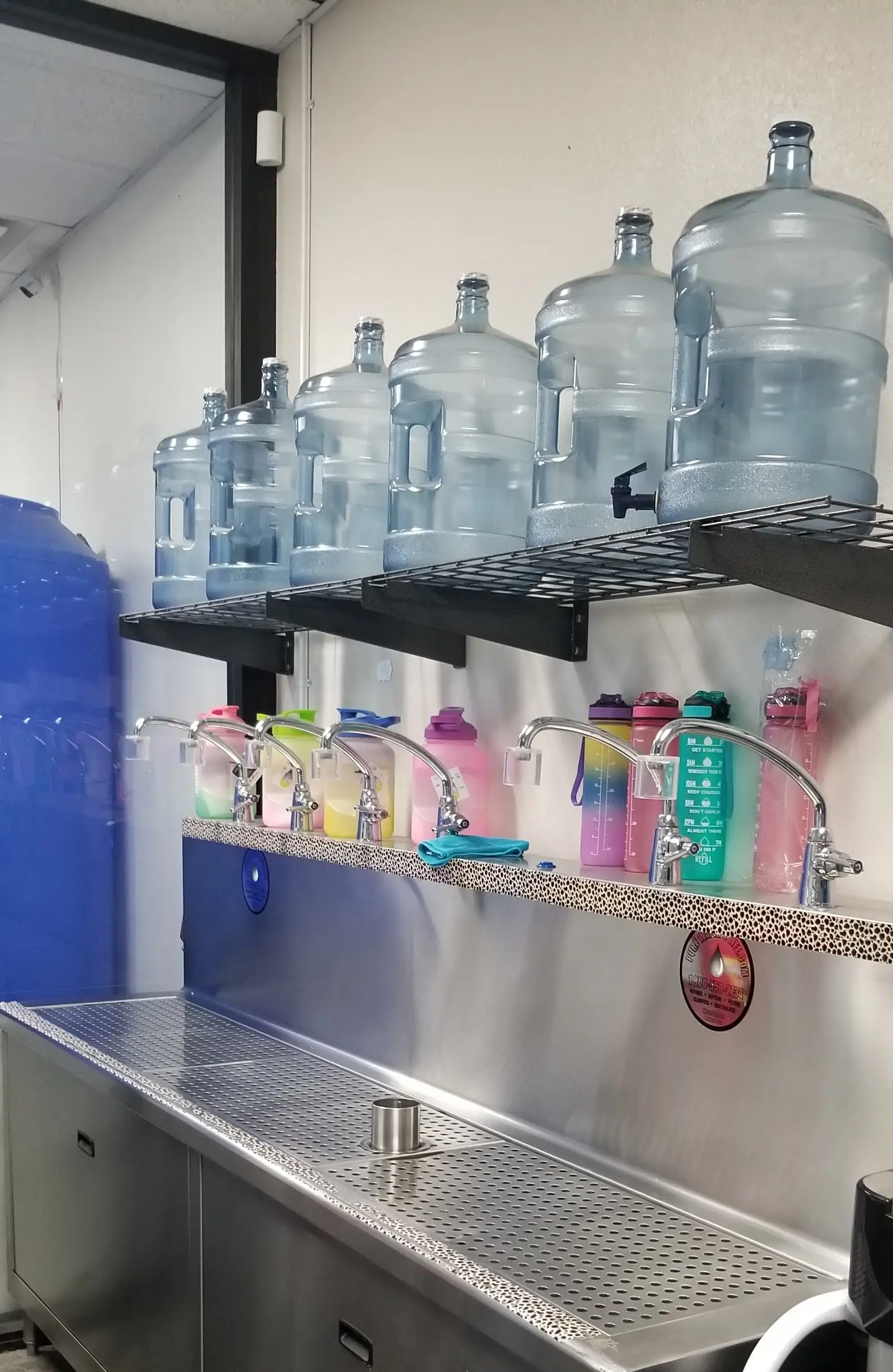 Soapbox Laundry Room and Pure Water - Image 10