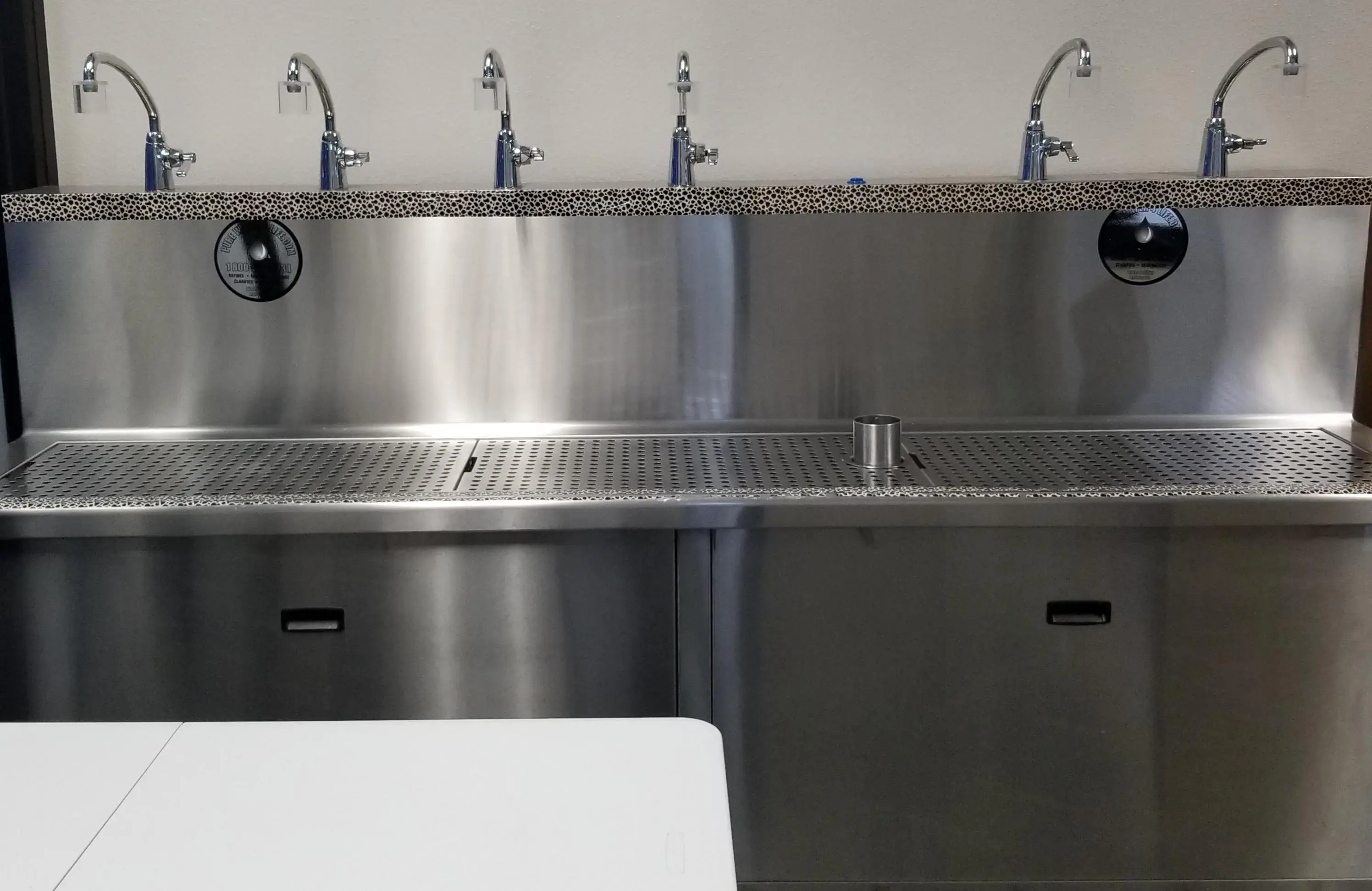 Soapbox Laundry Room and Pure Water thumbnail 7