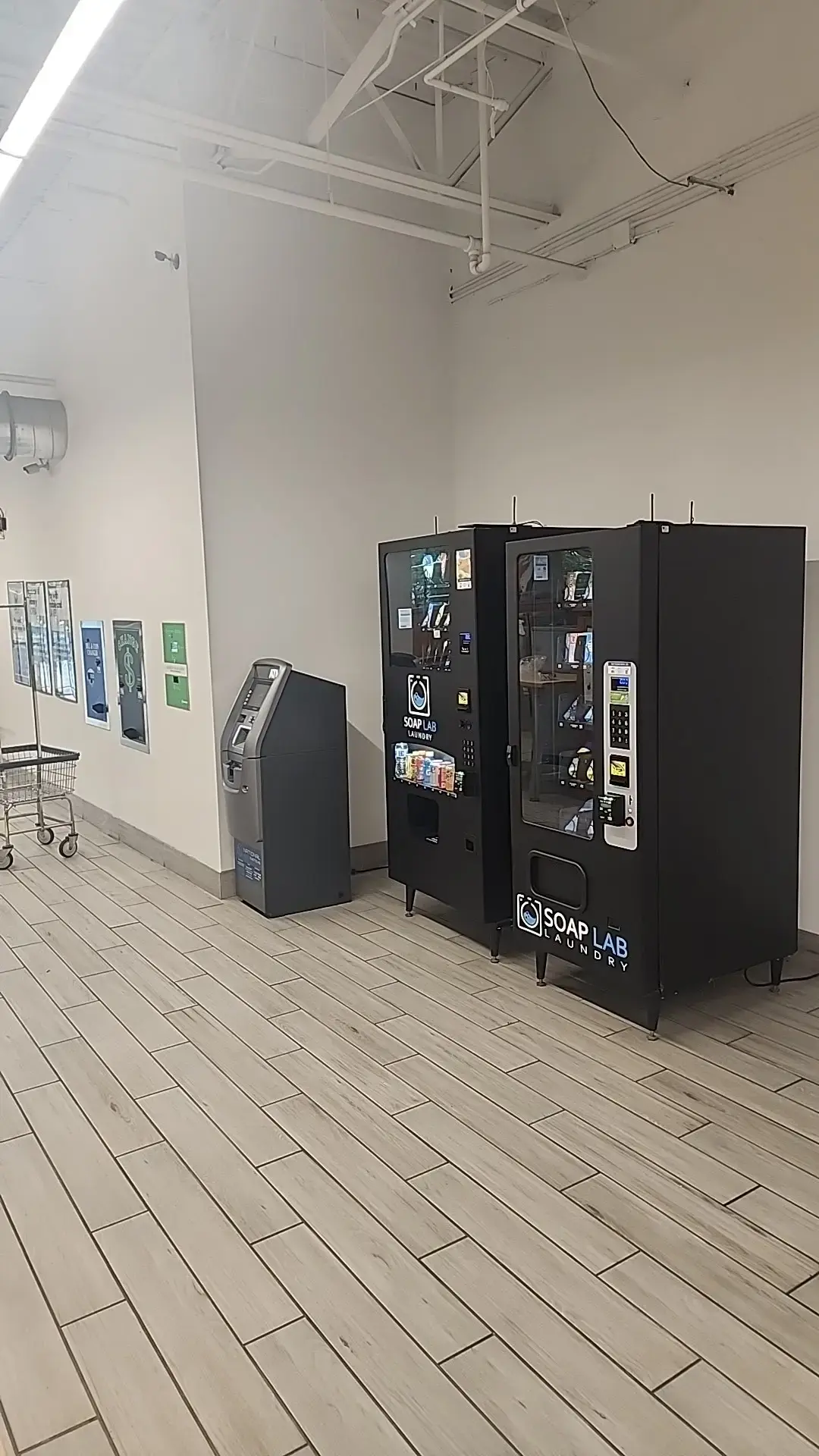 Soaplab Laundromat & Wash and Fold thumbnail 17