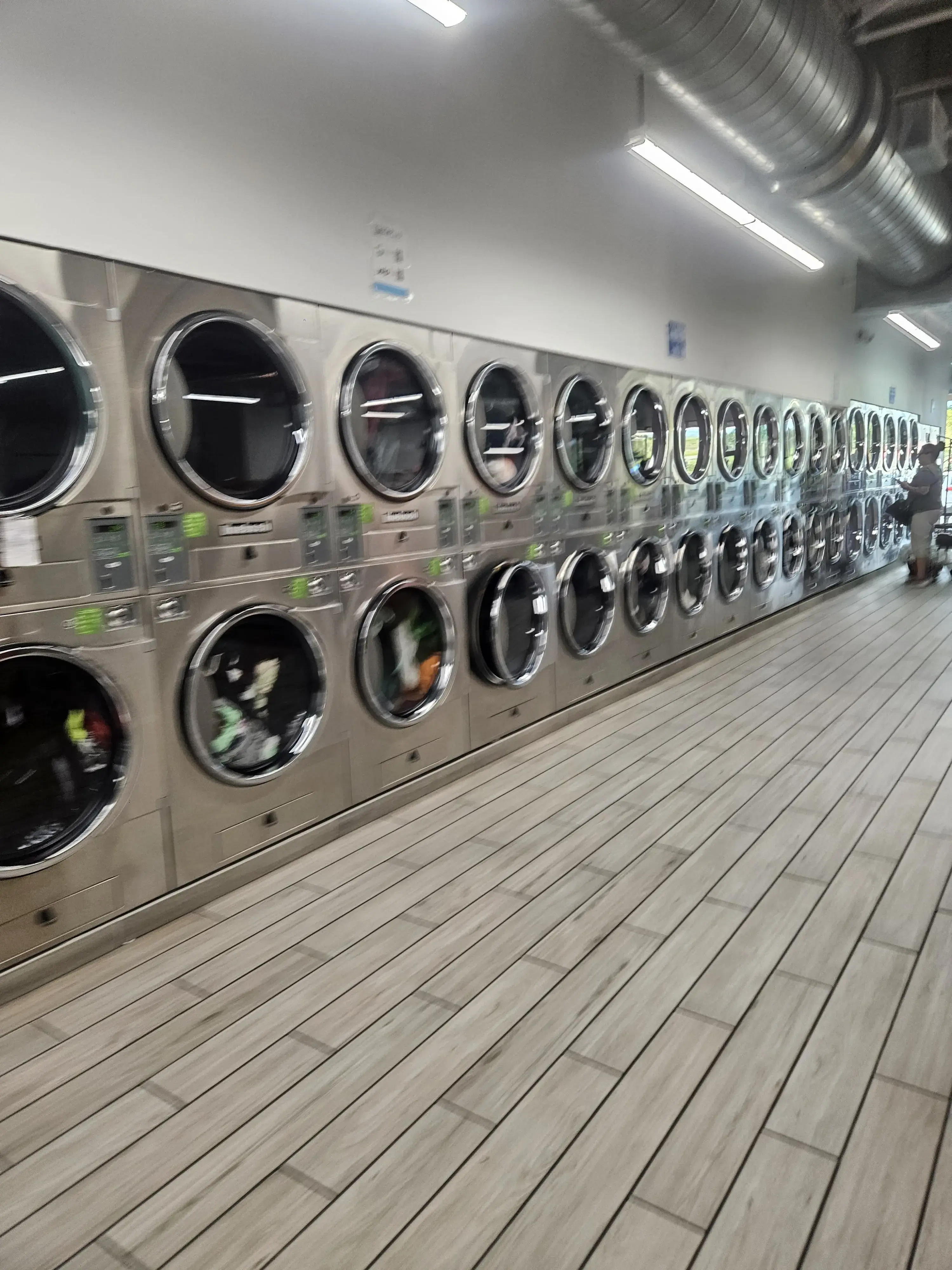 Soaplab Laundromat & Wash and Fold - Image 13