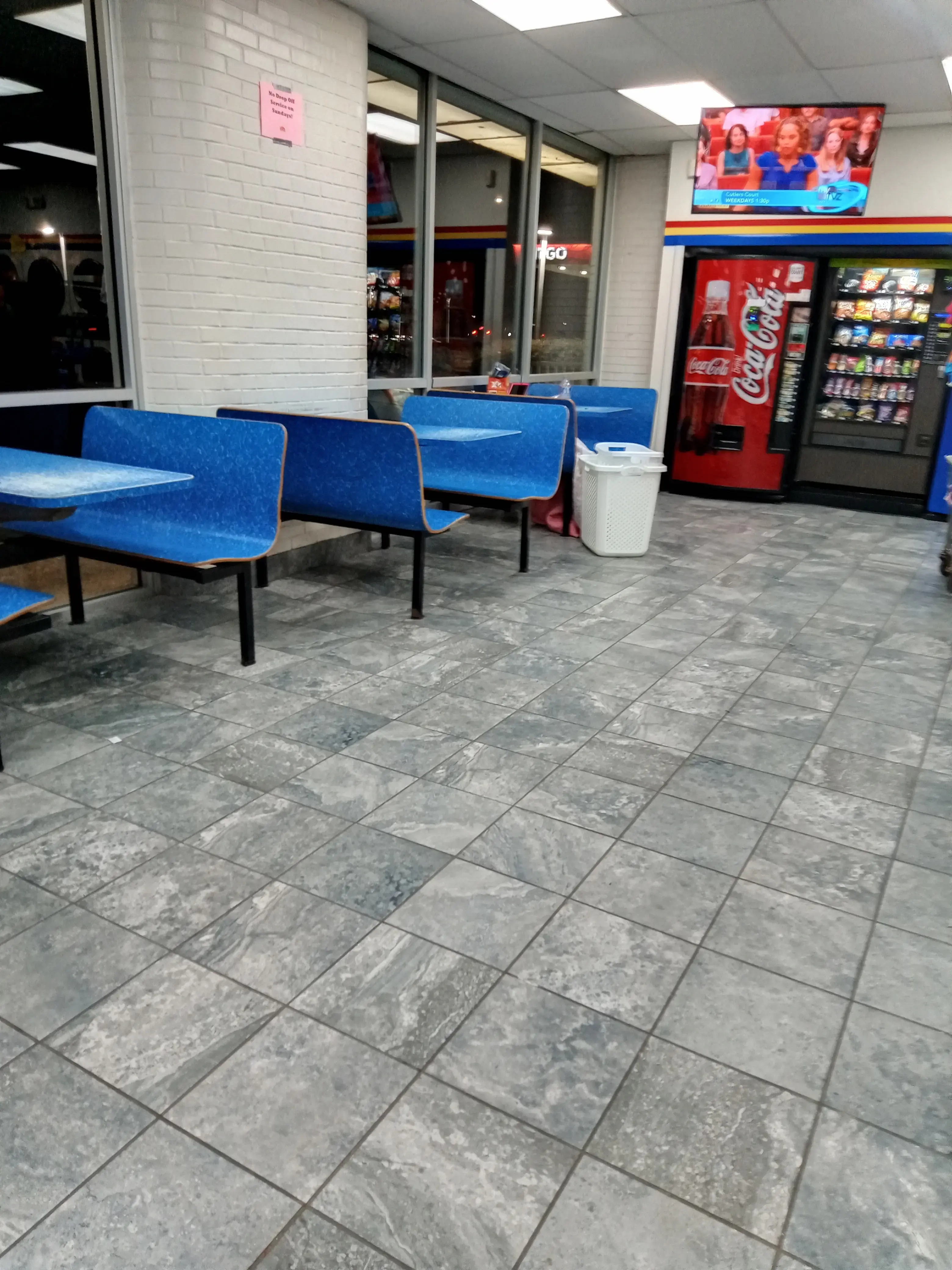 Soaps N Suds Laundromat & Car Wash thumbnail 15