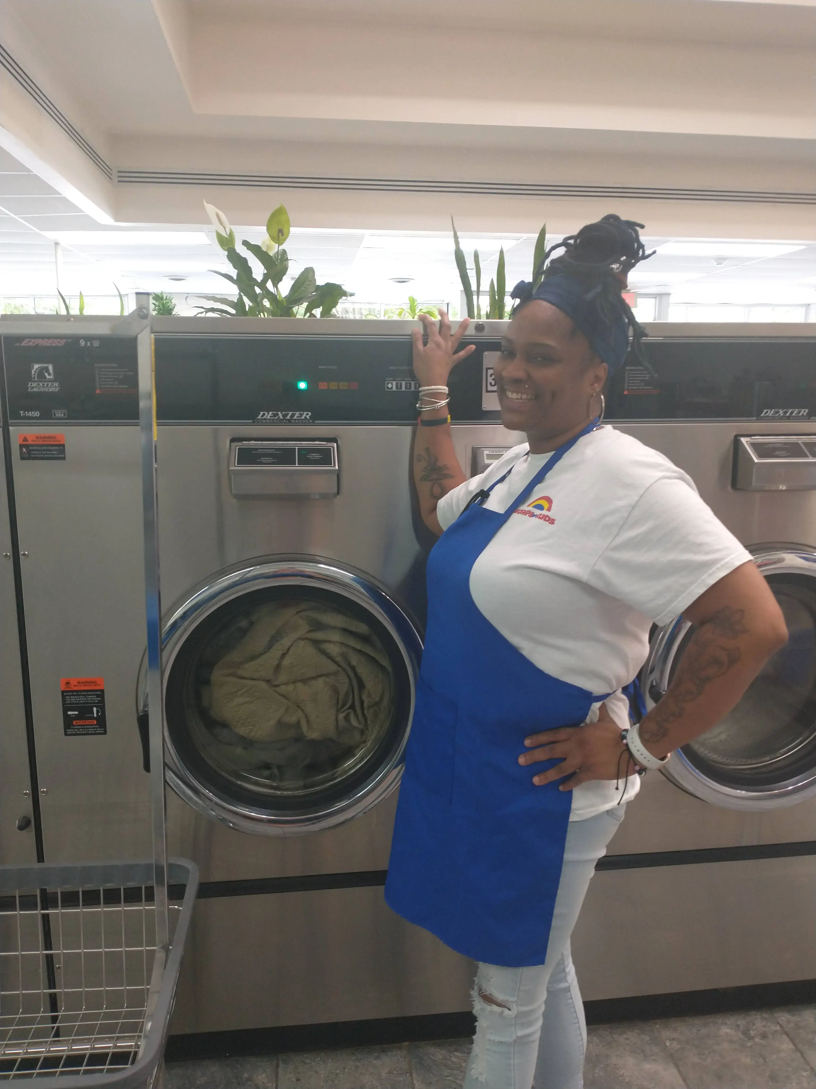 Soaps N Suds Laundromat & Car Wash thumbnail 11