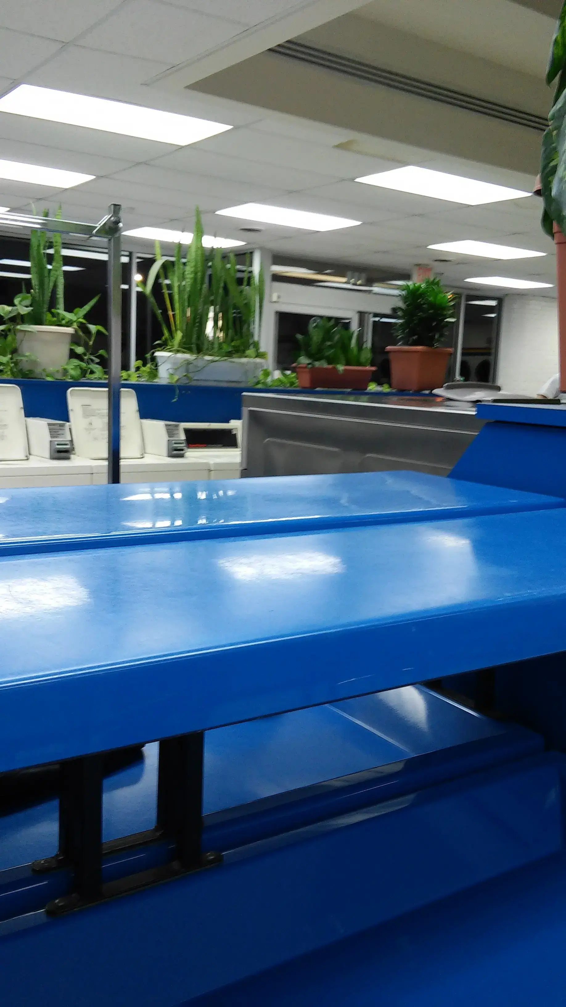 Soaps N Suds Laundromat & Car Wash thumbnail 16