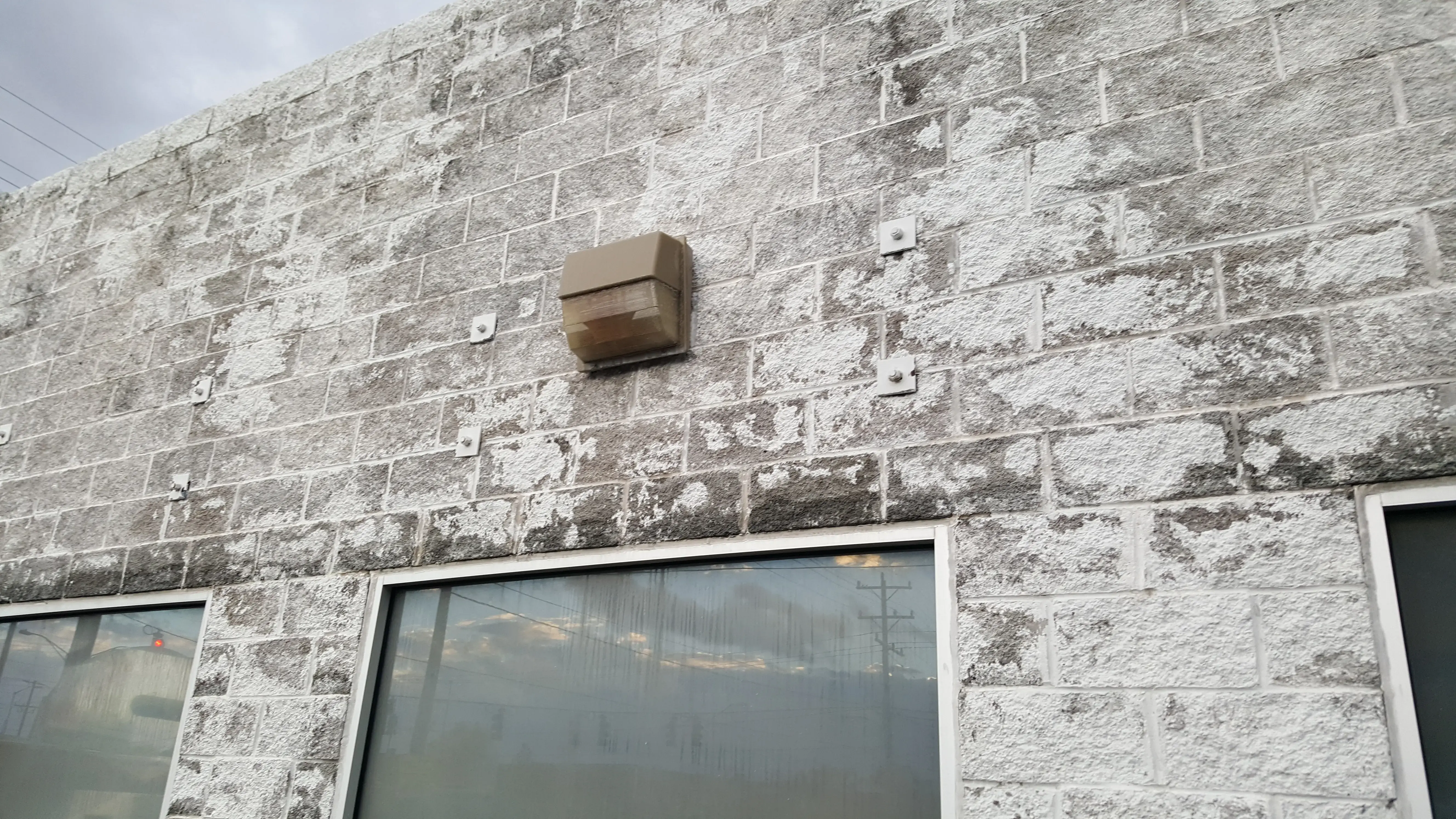 Soaps N Suds Laundromat & Car Wash thumbnail 11