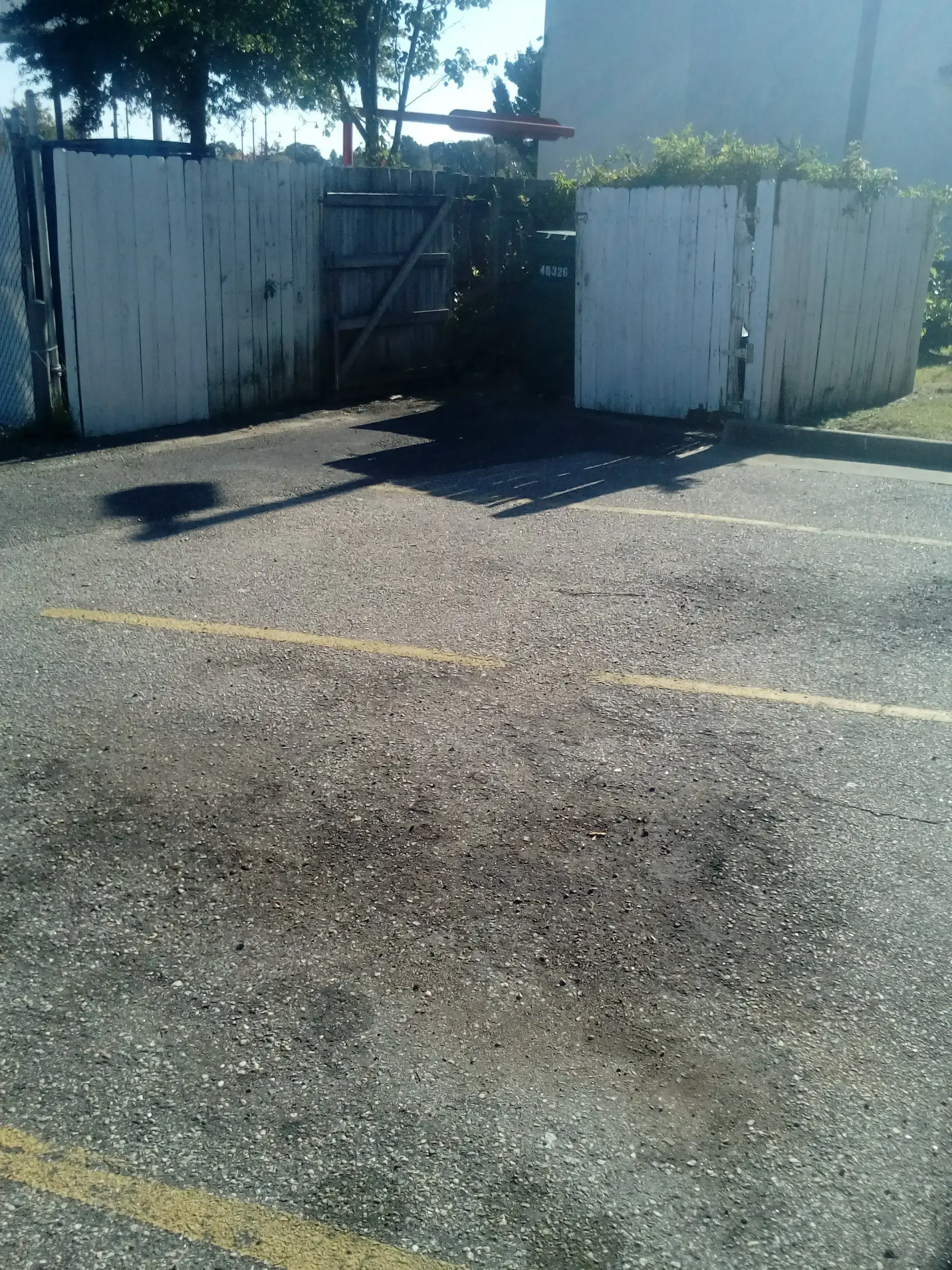 Soaps N Suds Laundromat - Image 10