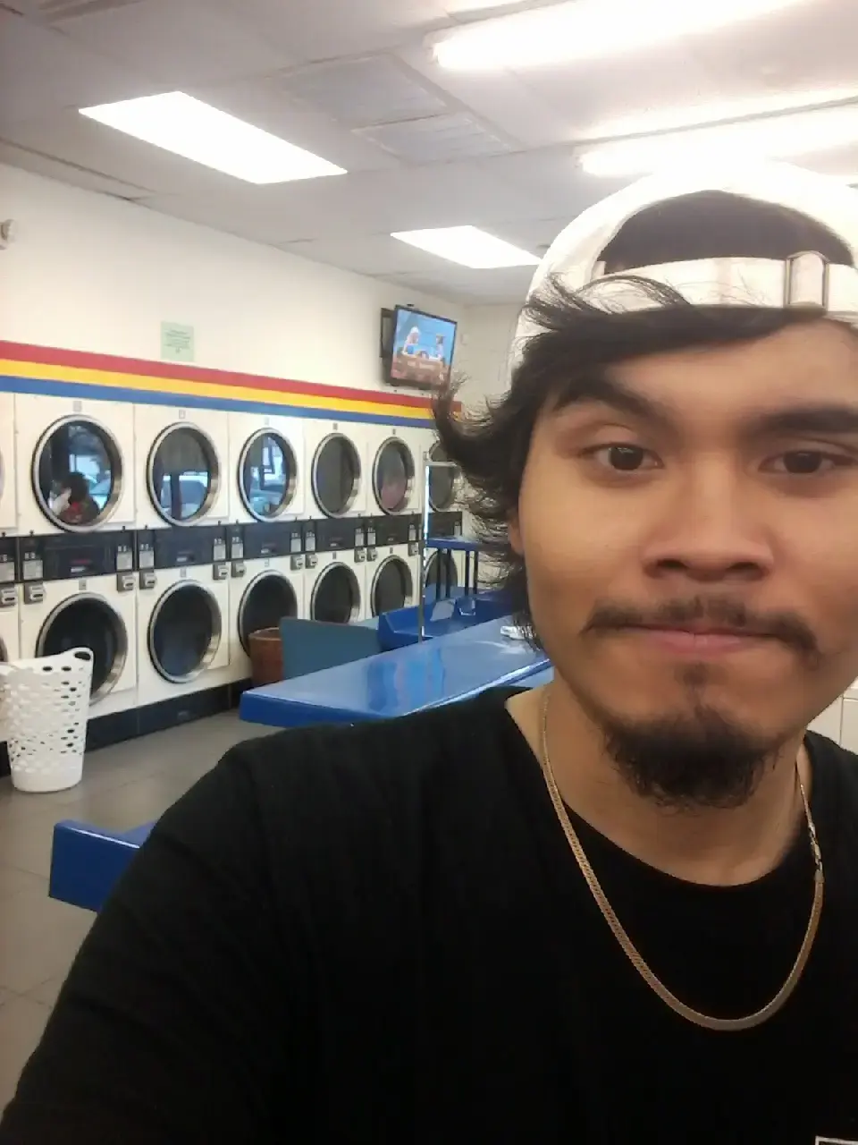 Soaps N Suds Laundromat thumbnail 12