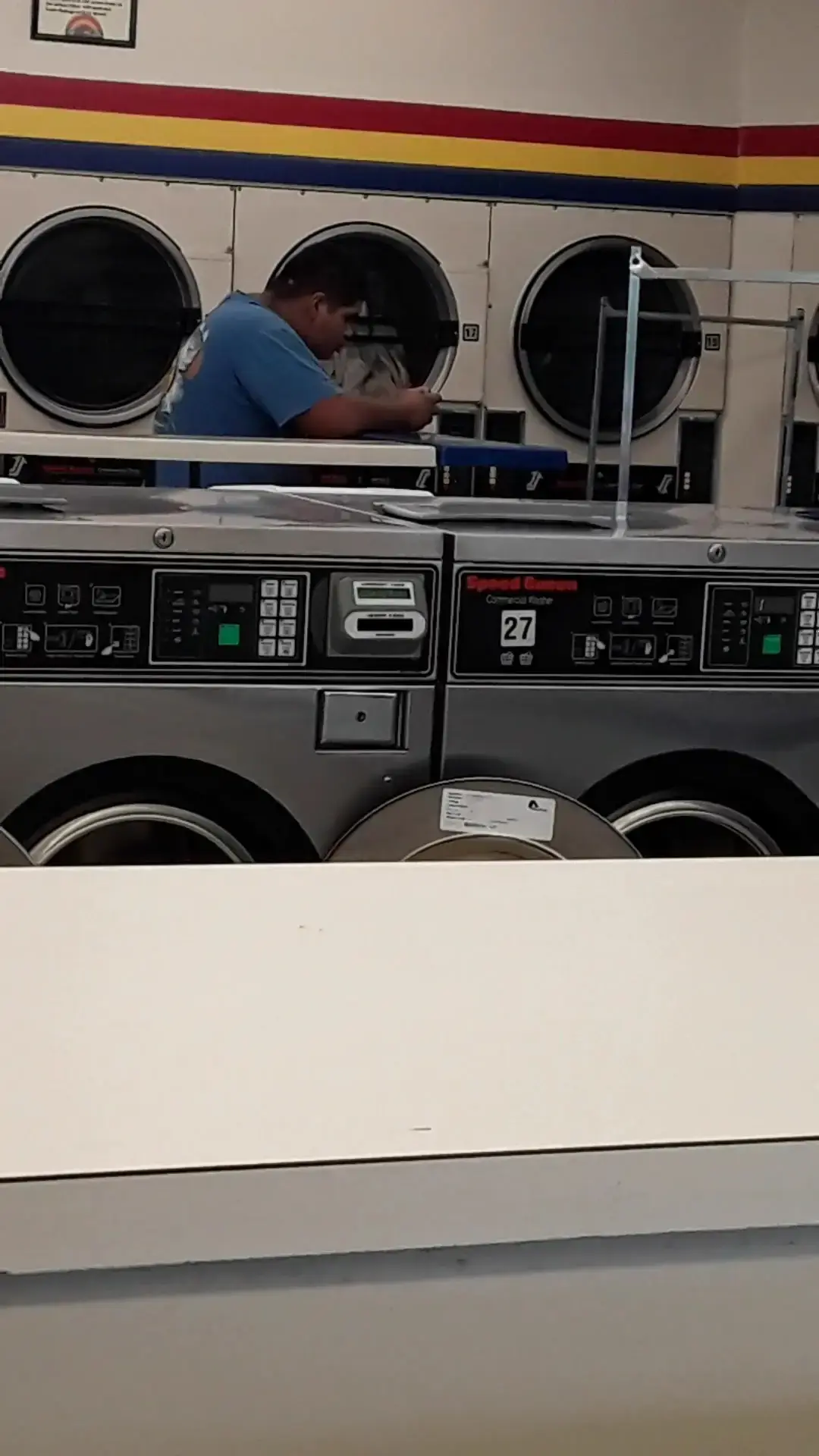 Soaps N Suds Laundromat - Image 11