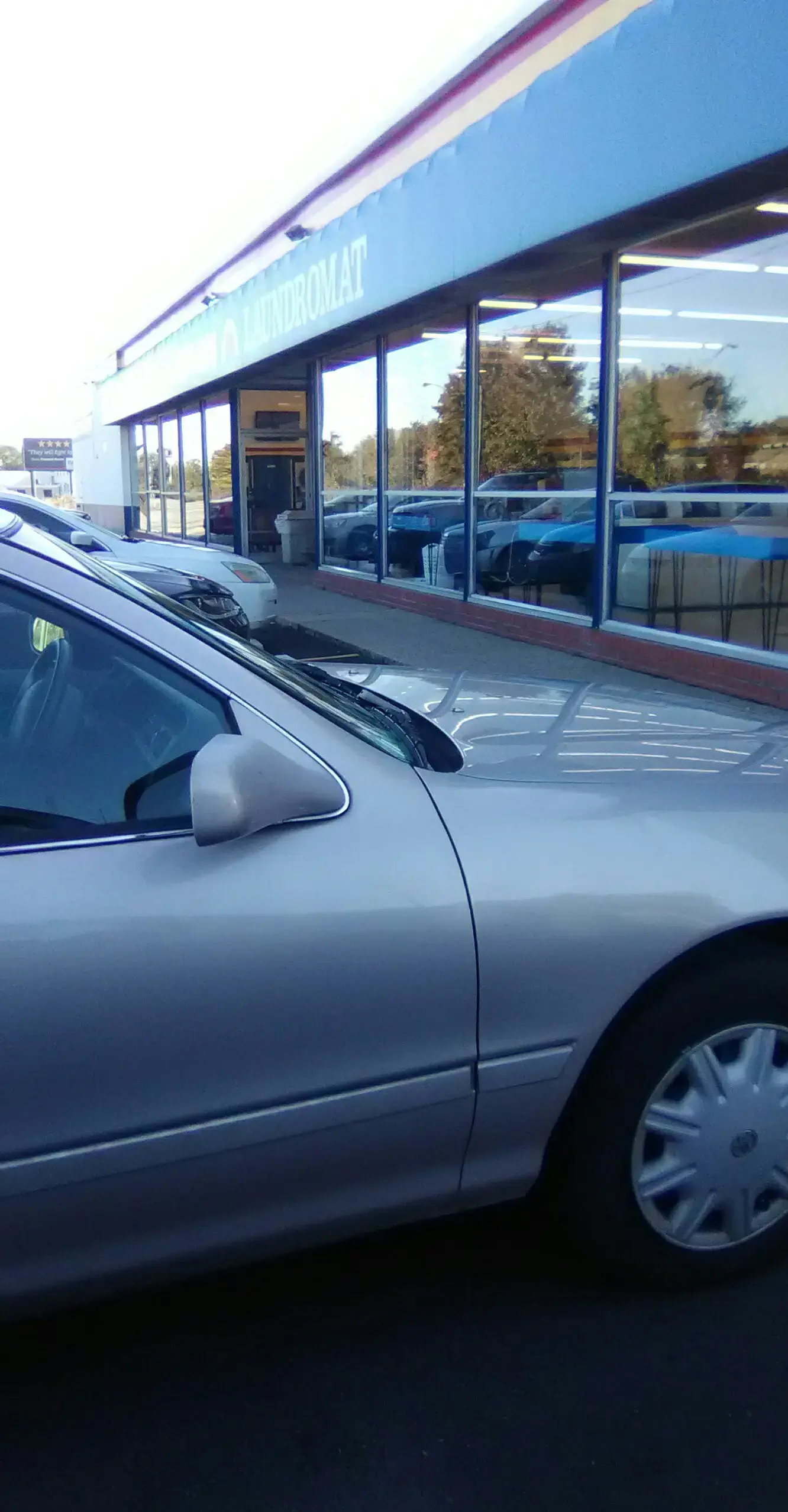 Soaps N Suds Laundromat thumbnail 7