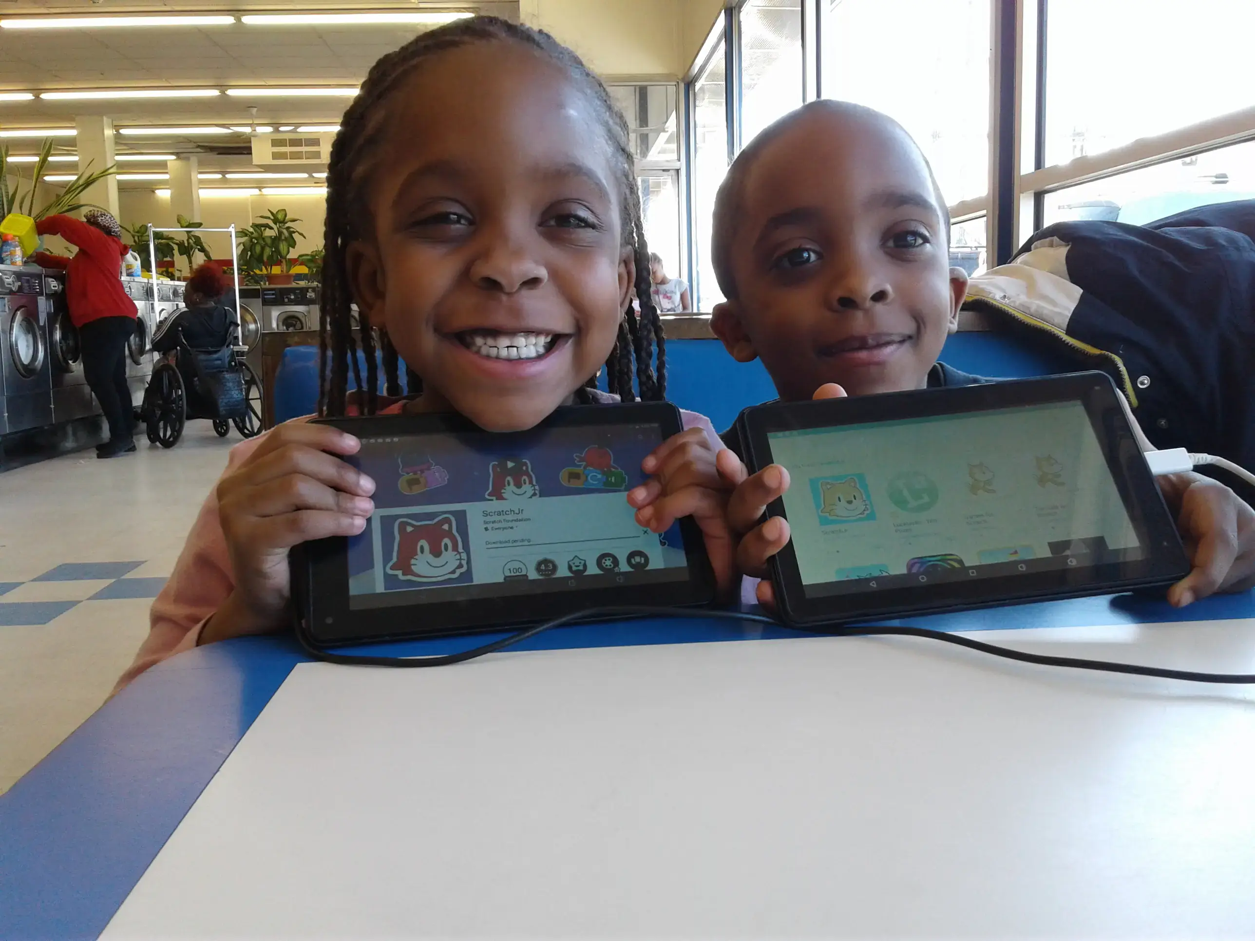 Soaps N Suds Laundromat - Image 13