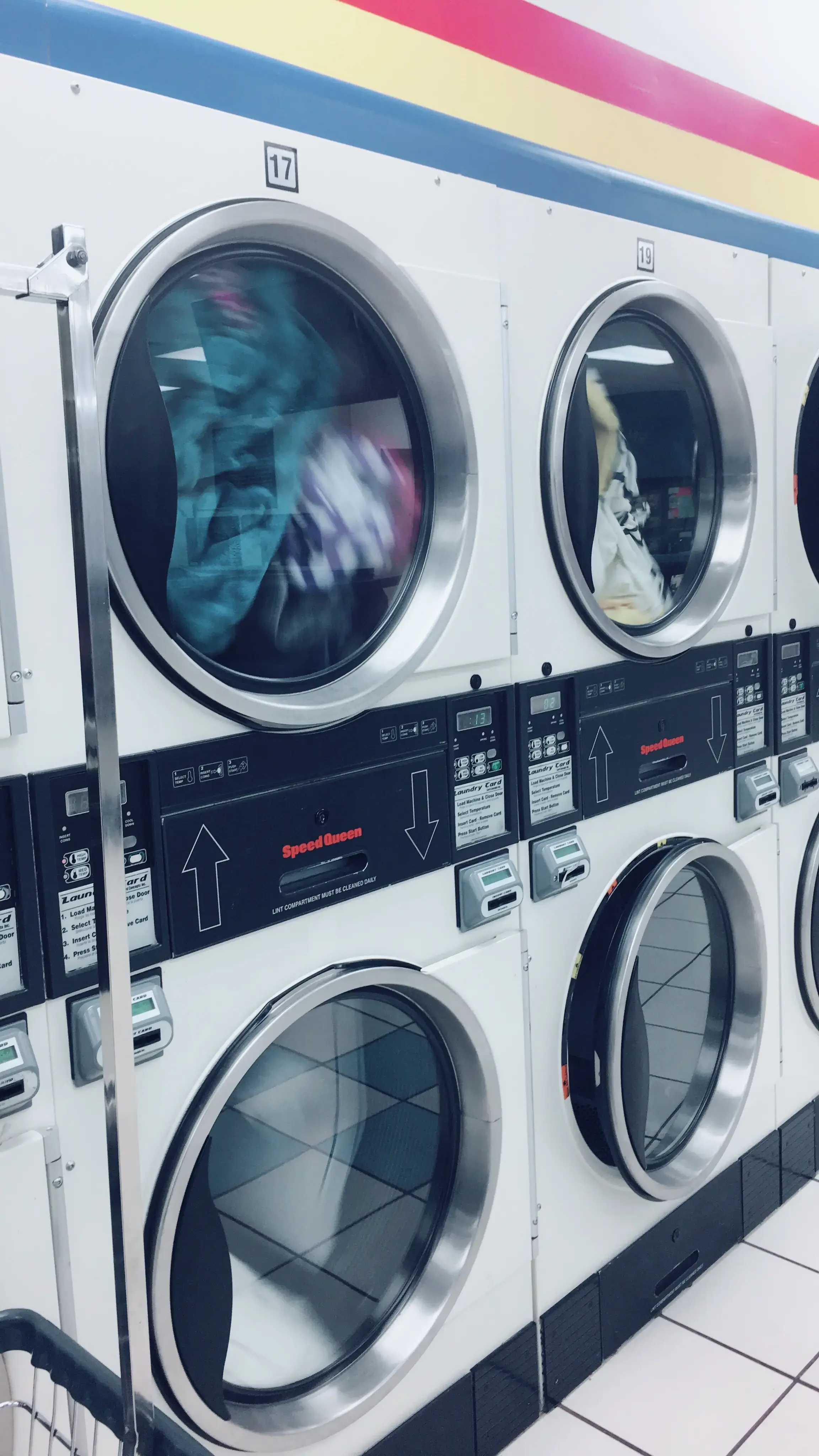 Soaps N Suds Laundromat thumbnail 7
