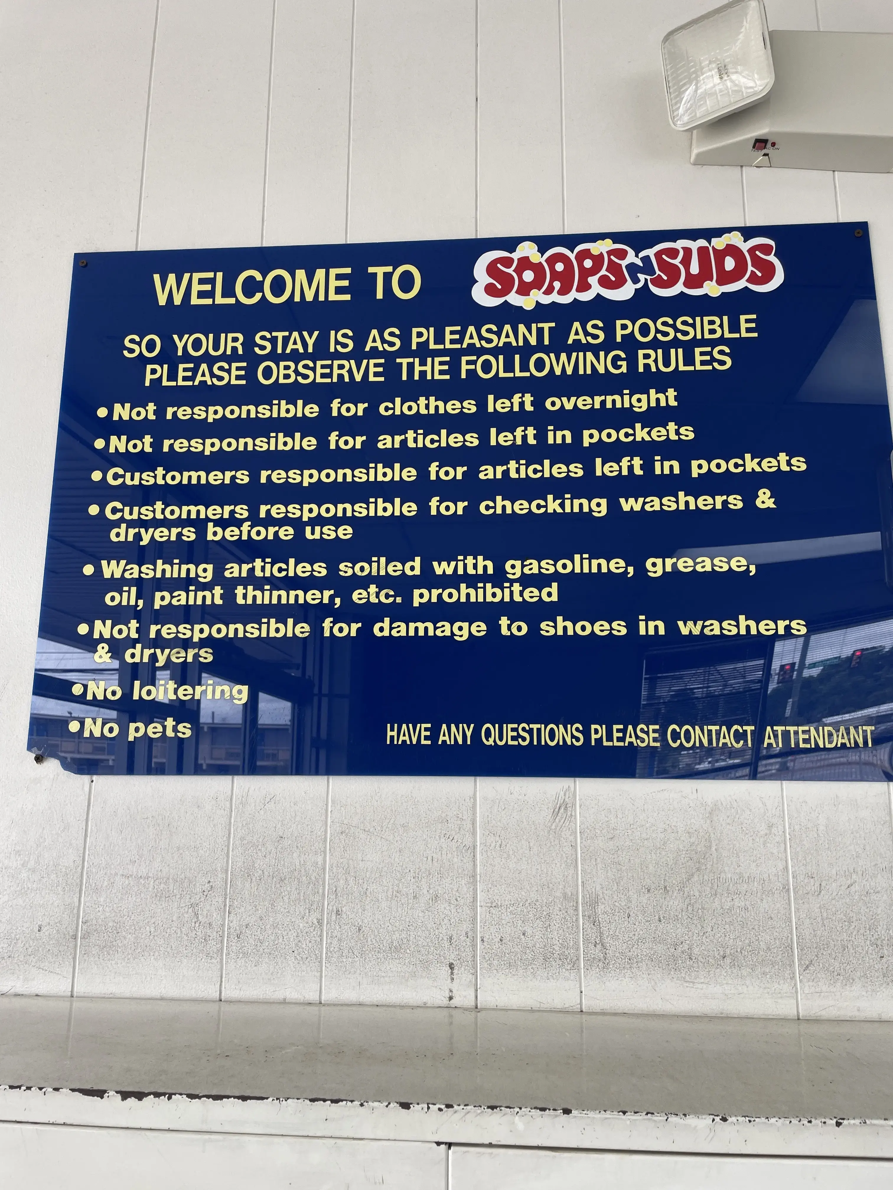 Soaps N Suds Laundromat - Image 7