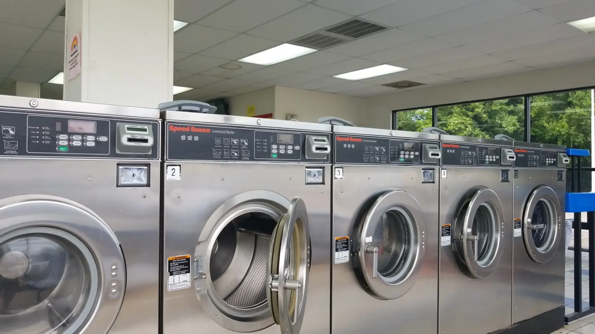 Soaps N Suds Laundromat thumbnail 12