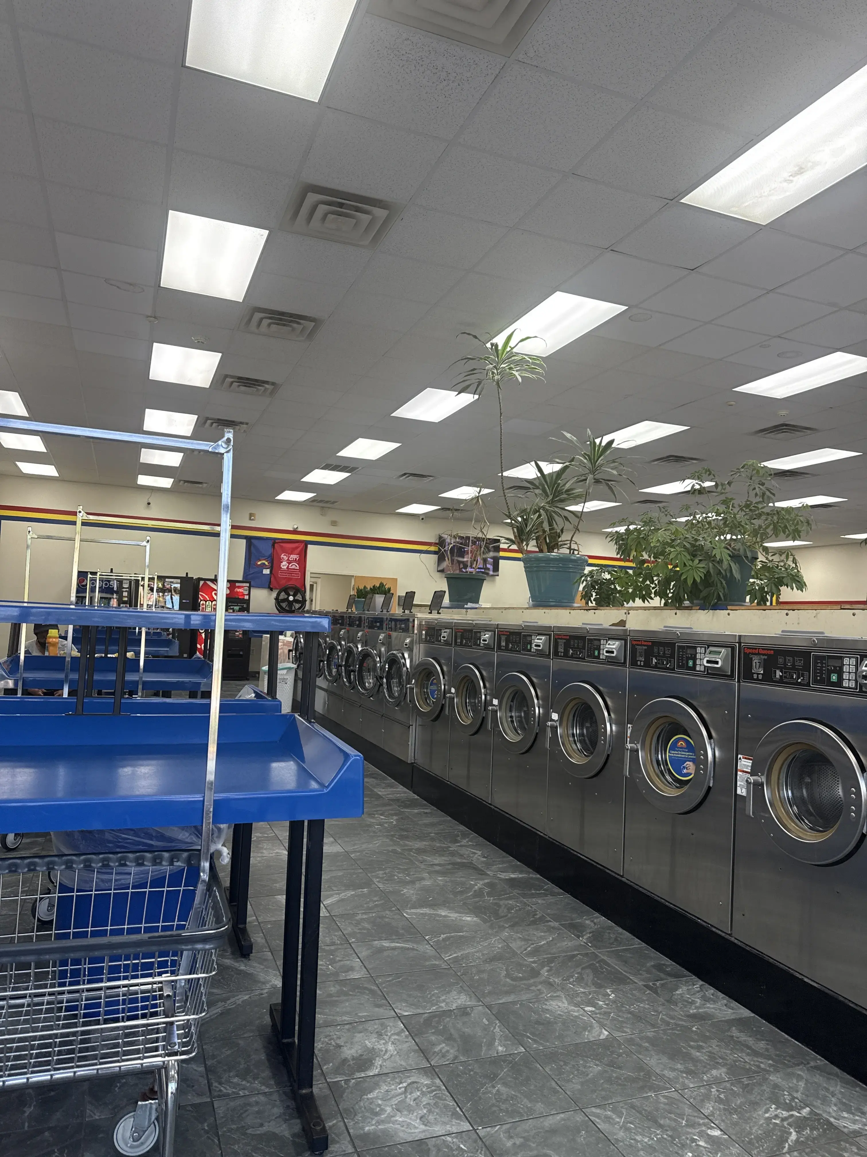 Soaps N Suds Laundromat - Image 1