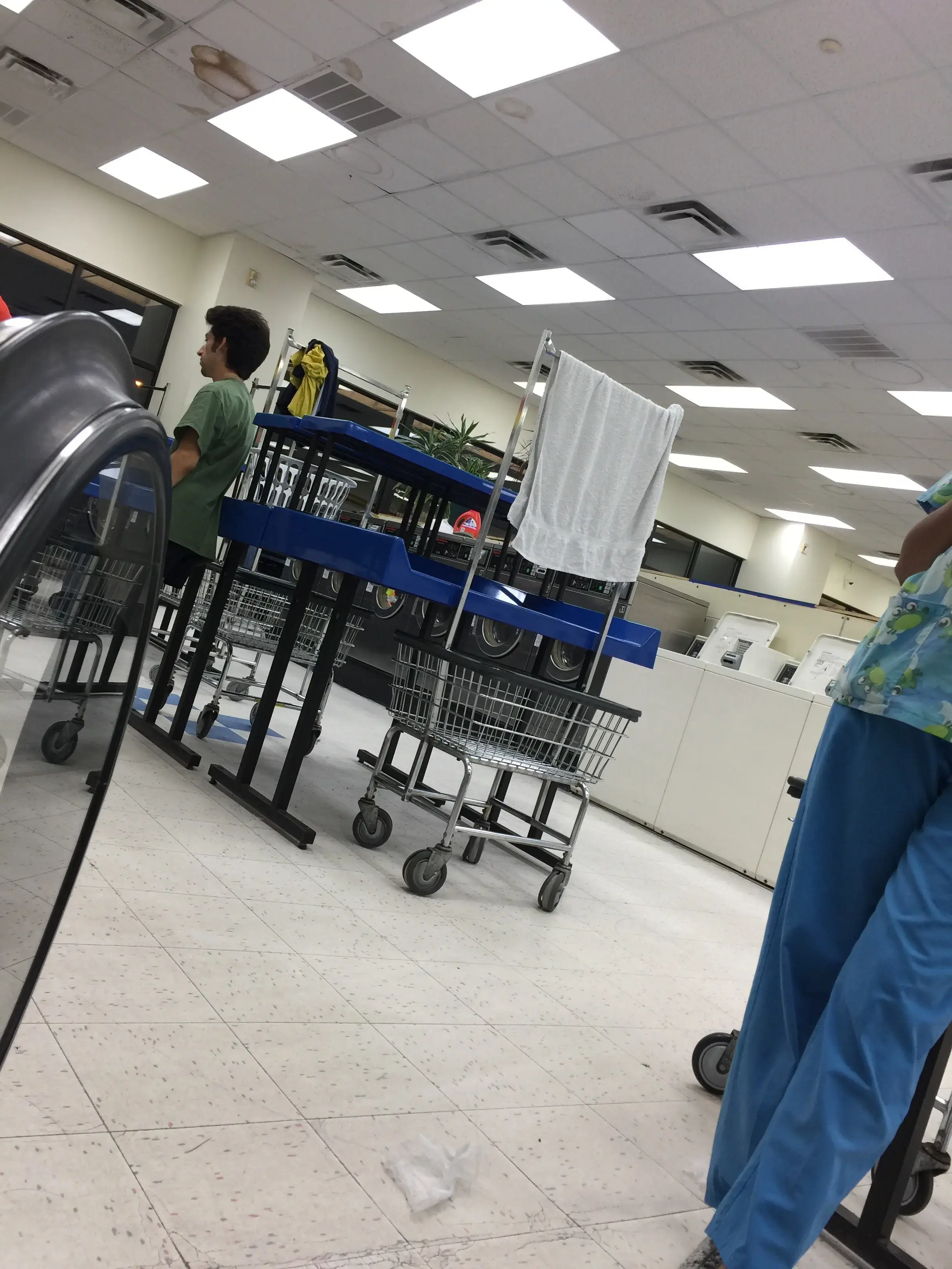 Soaps N Suds Laundromat thumbnail 11