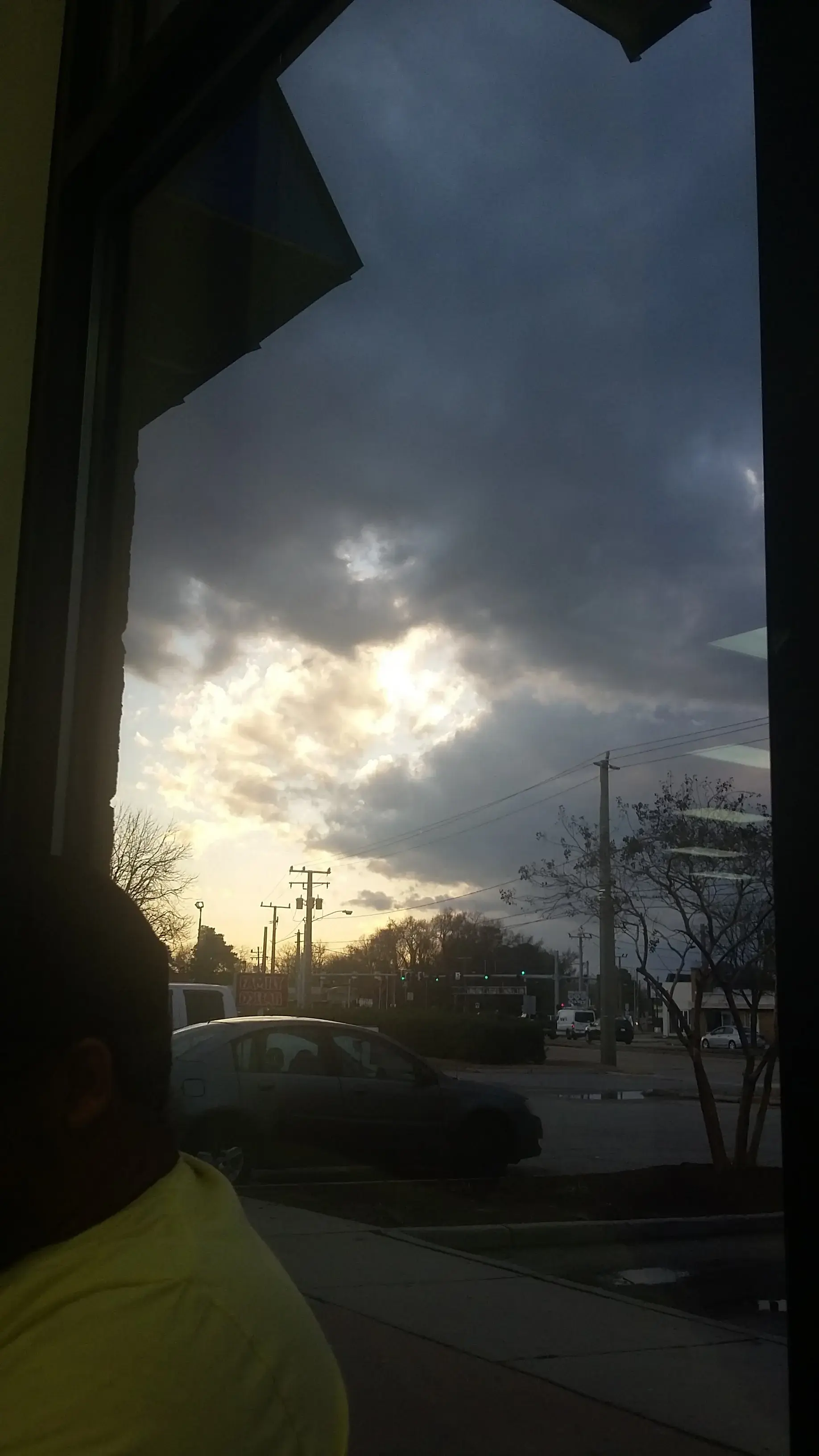 Soaps N Suds Laundromat - Image 10