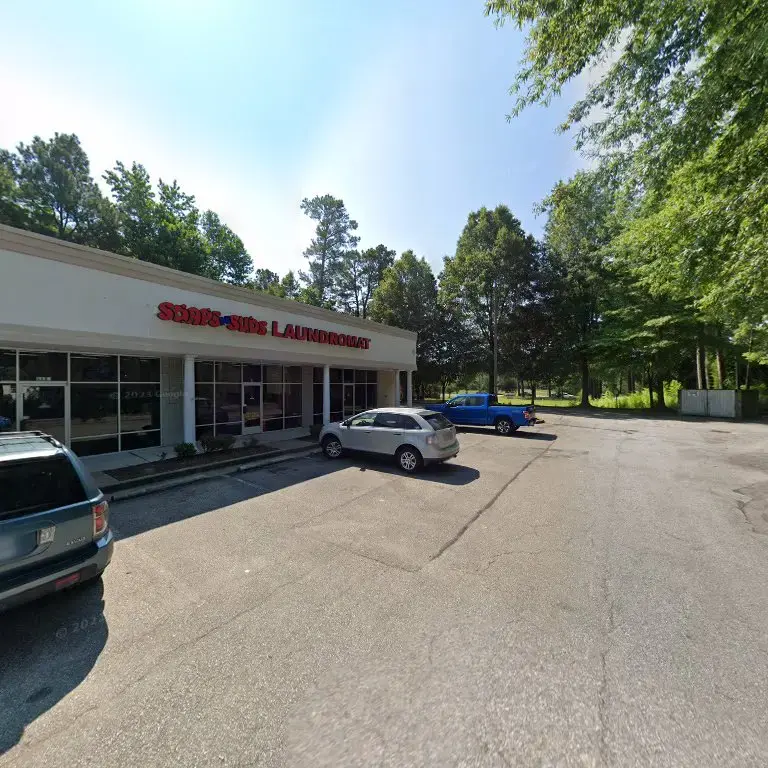 Soaps N Suds Laundromat - Image 14