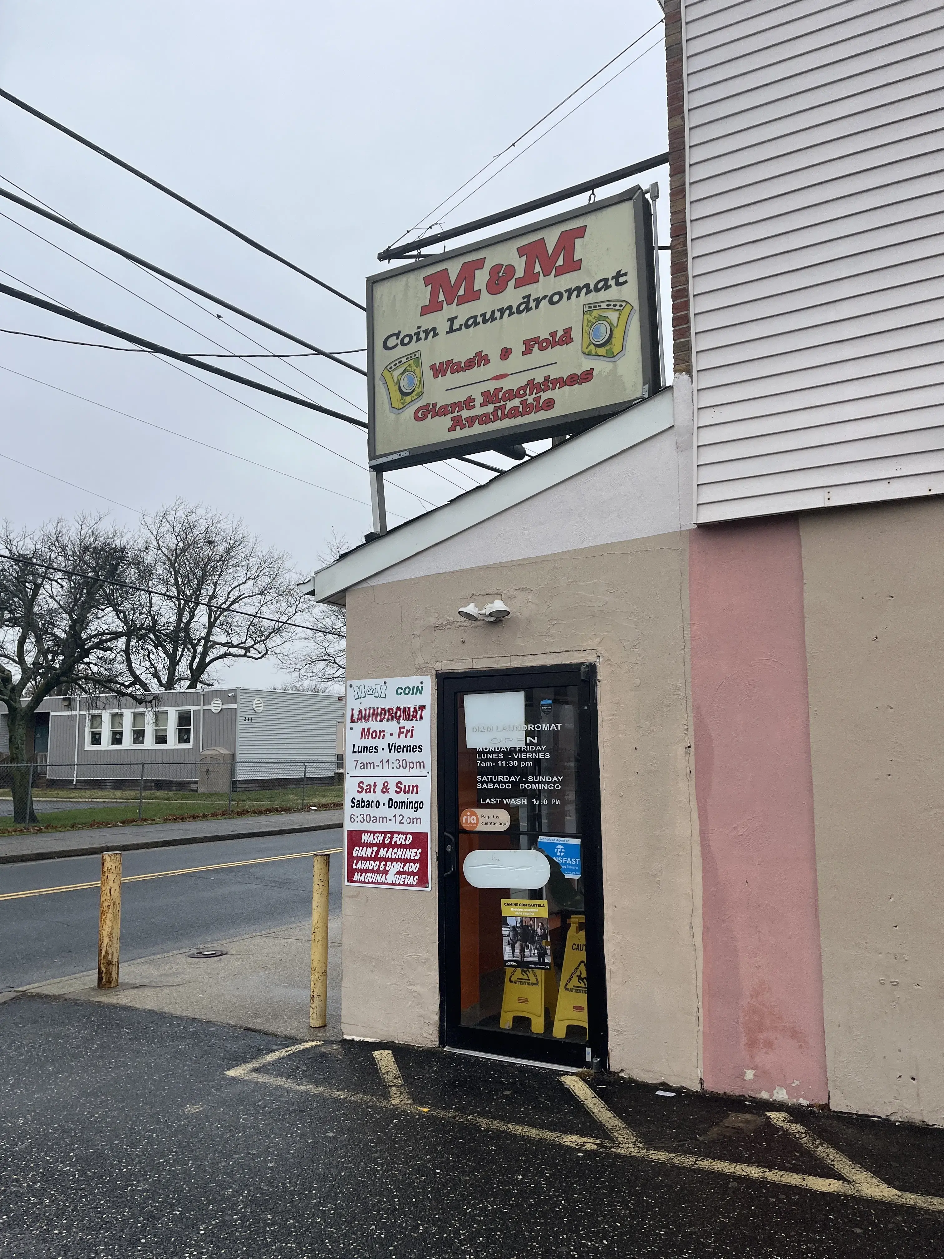 Soapy Bubbles Laundromat thumbnail 6