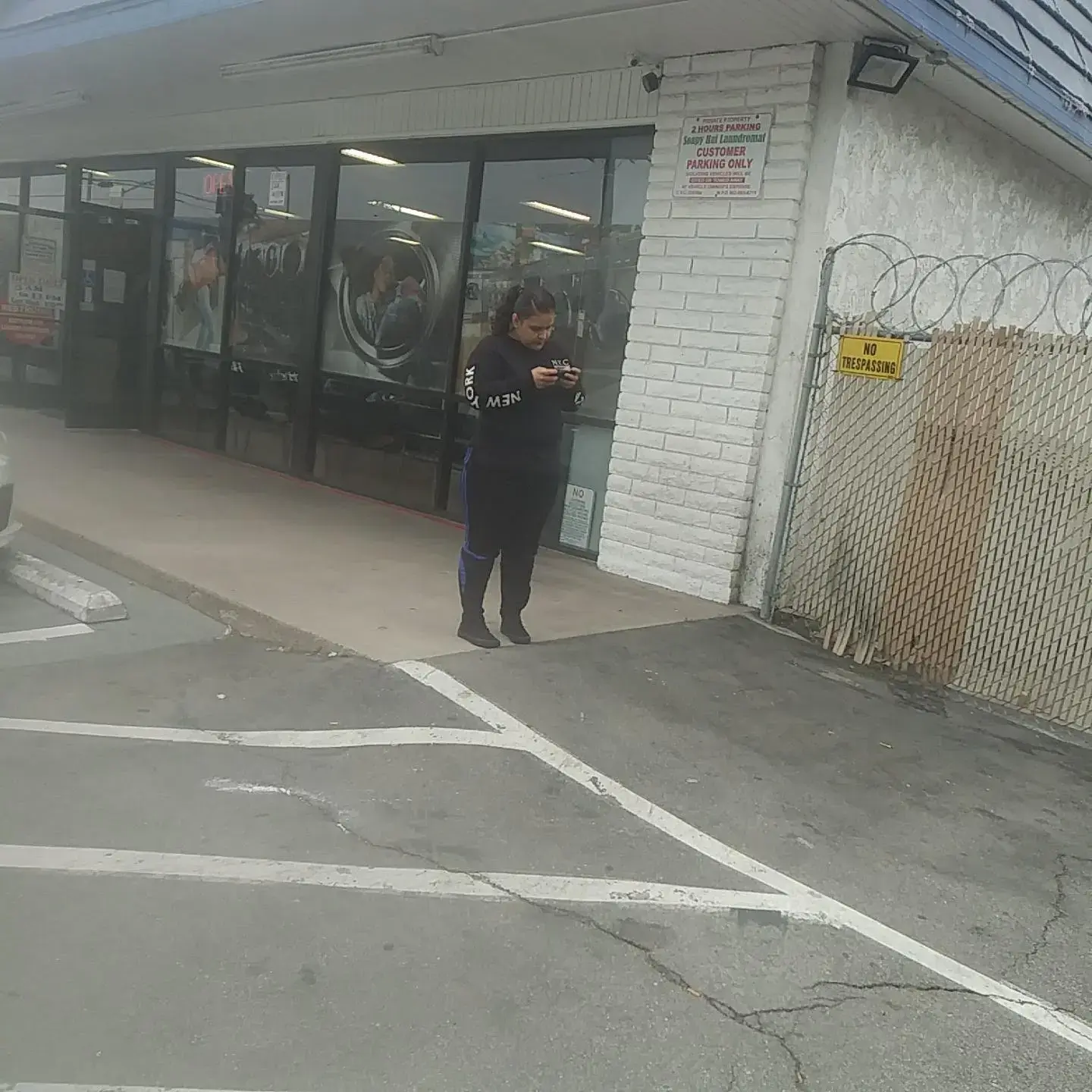 Soapy Hai Laundromat - Image 3