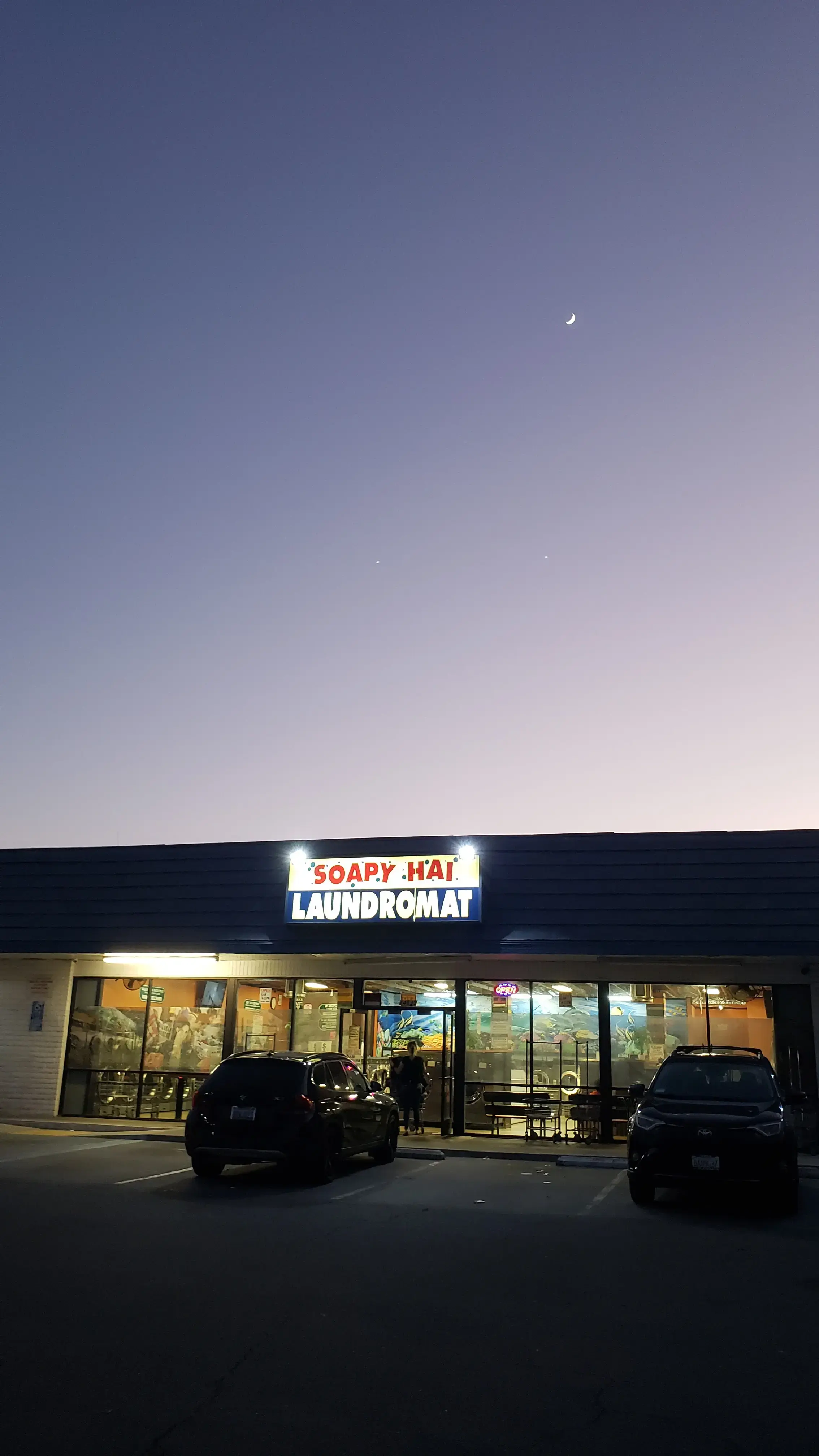 Soapy Hai Laundromat - Image 19