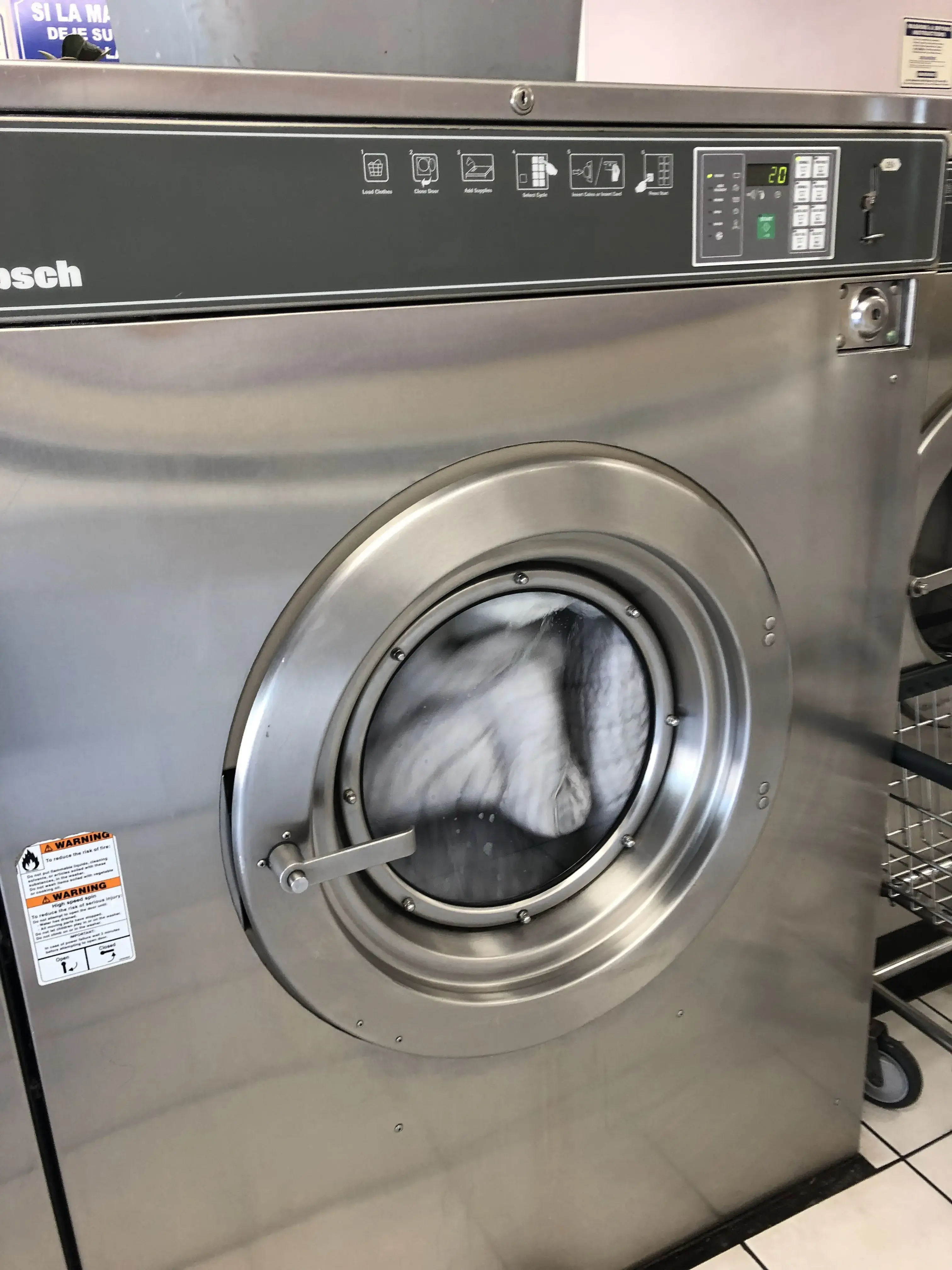 Soapy Lee Coin Laundry thumbnail 14