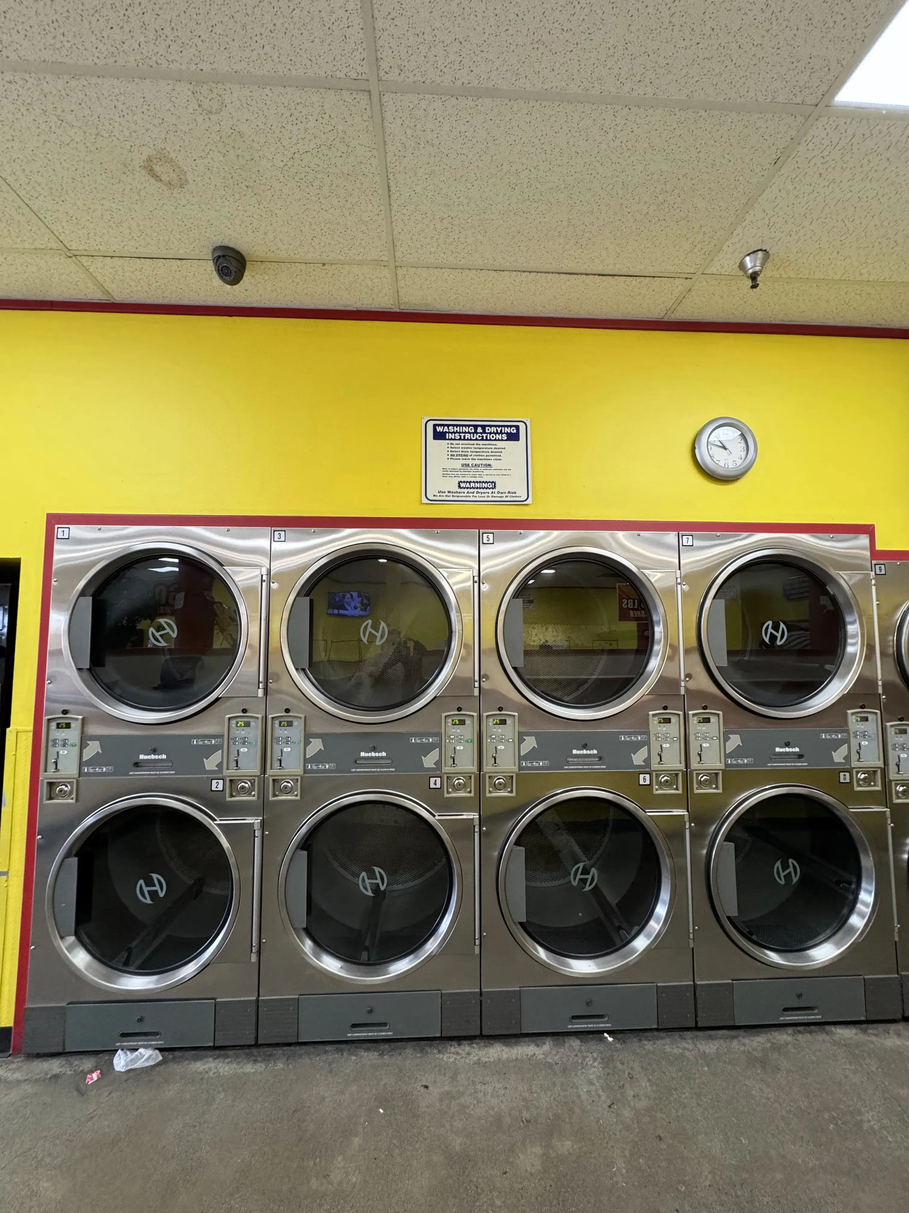 Soapy Lee Coin Laundry - Image 19