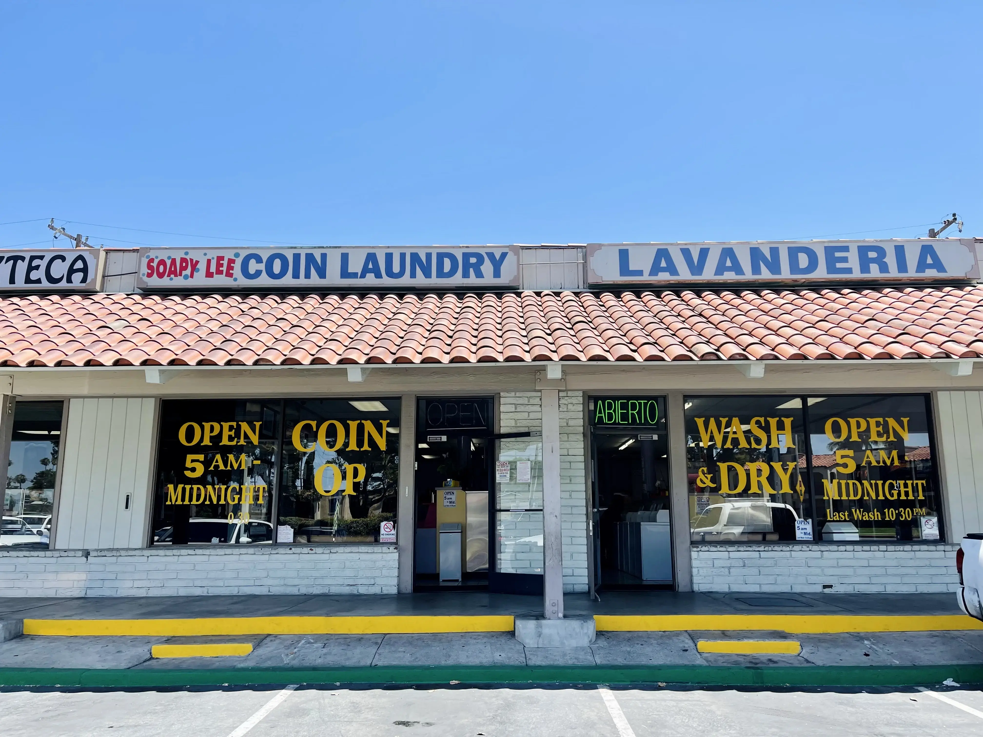 Soapy Lee Coin Laundry thumbnail 3