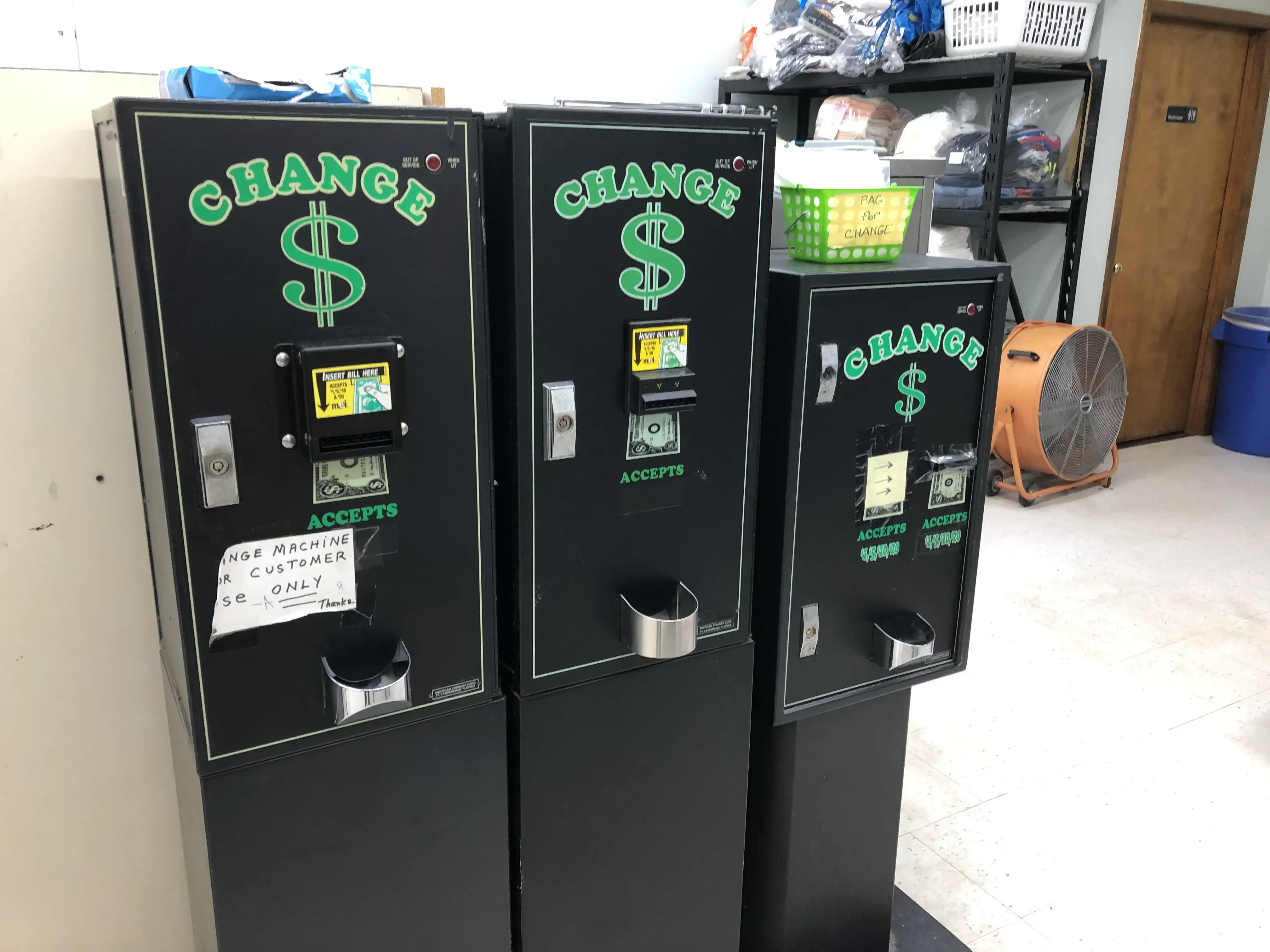 Soapy Suds Coin Laundry - Image 9