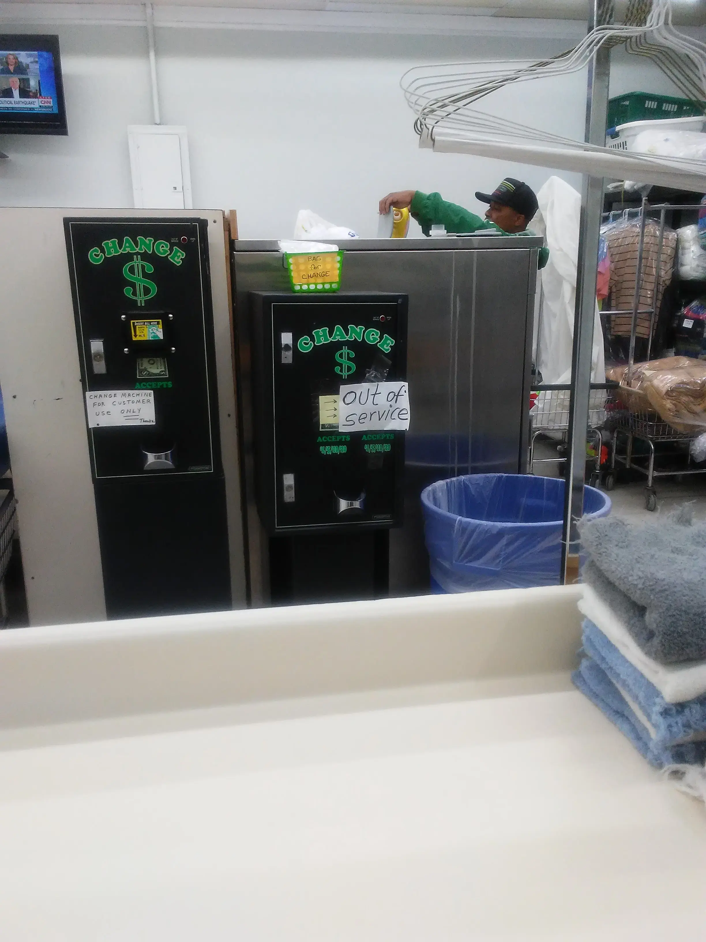 Soapy Suds Coin Laundry thumbnail 10