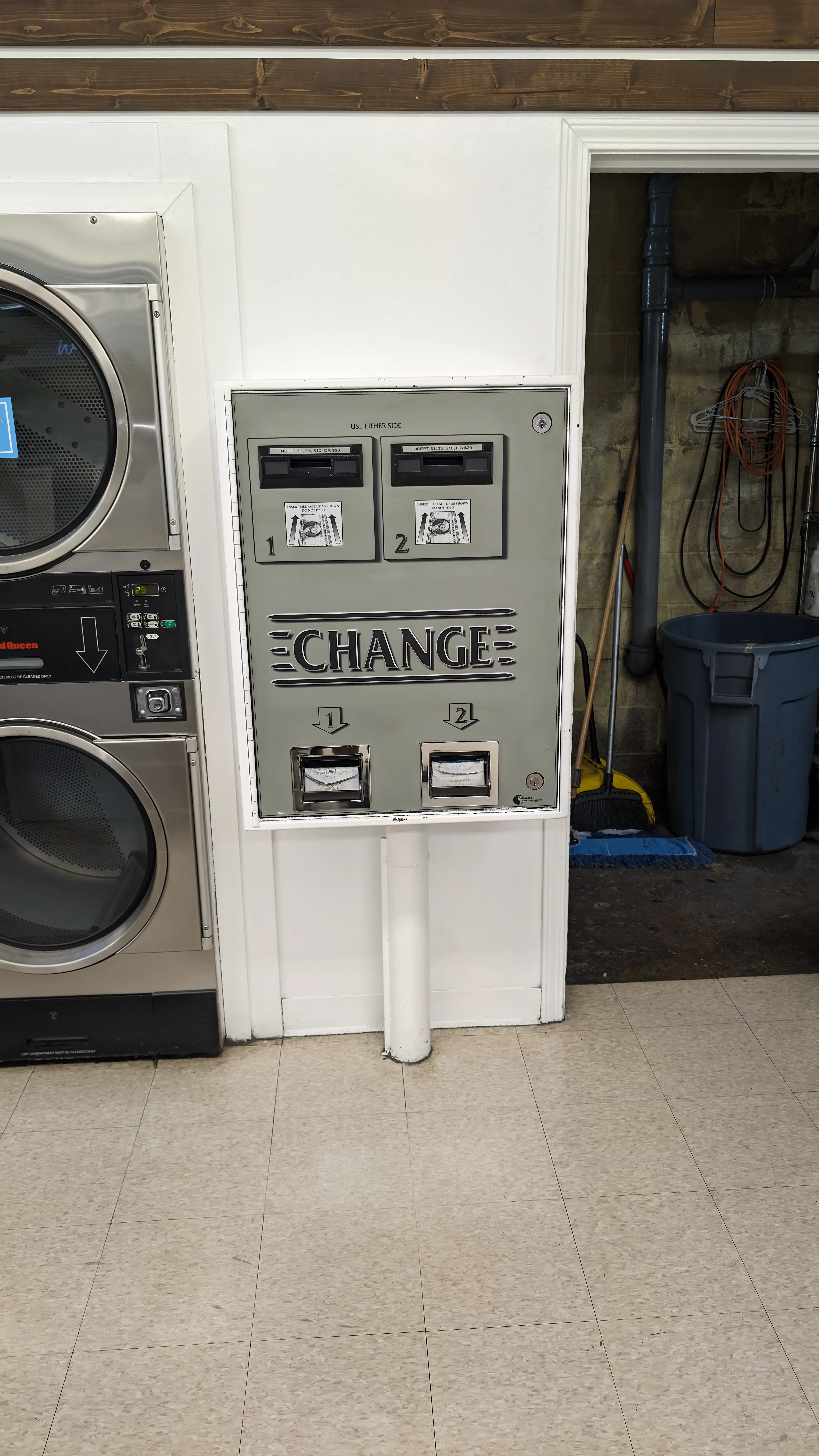 Soapy Suds Laundromat thumbnail 4