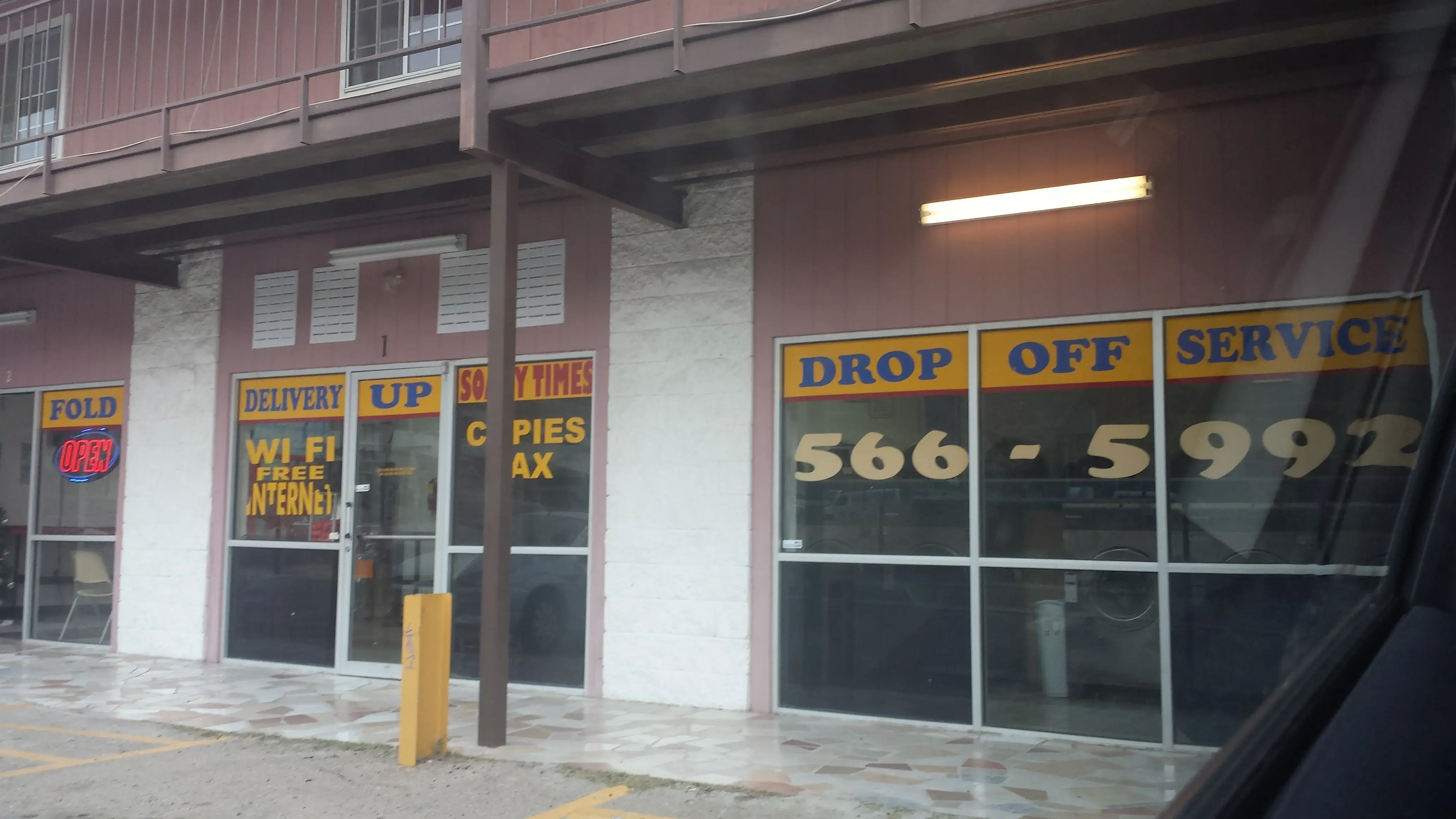 Soapy Times Coin Laundry - Image 16