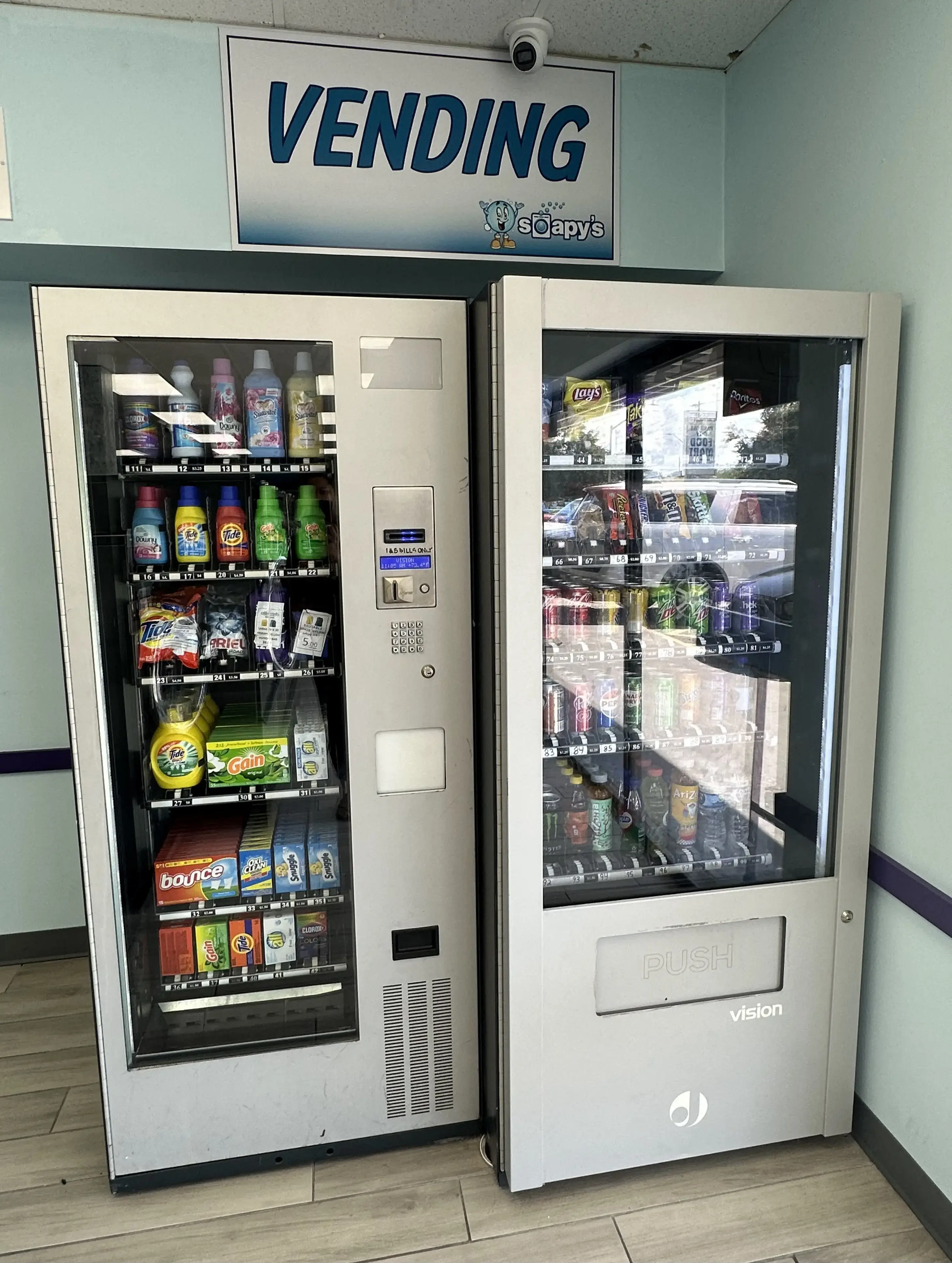 Soapy's Laundry - St. Petersburg - Image 12