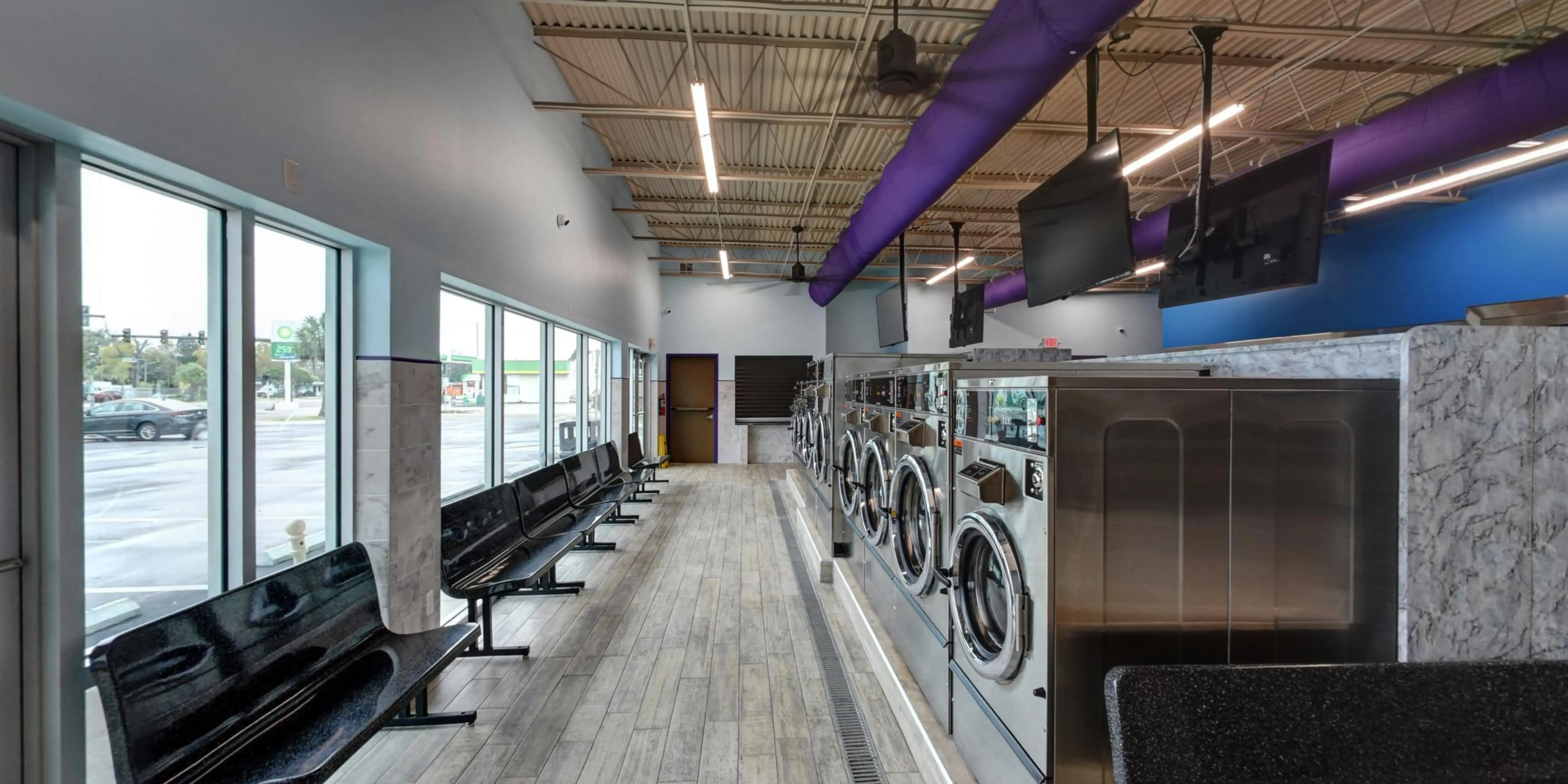 Soapy's Laundry - Image 17