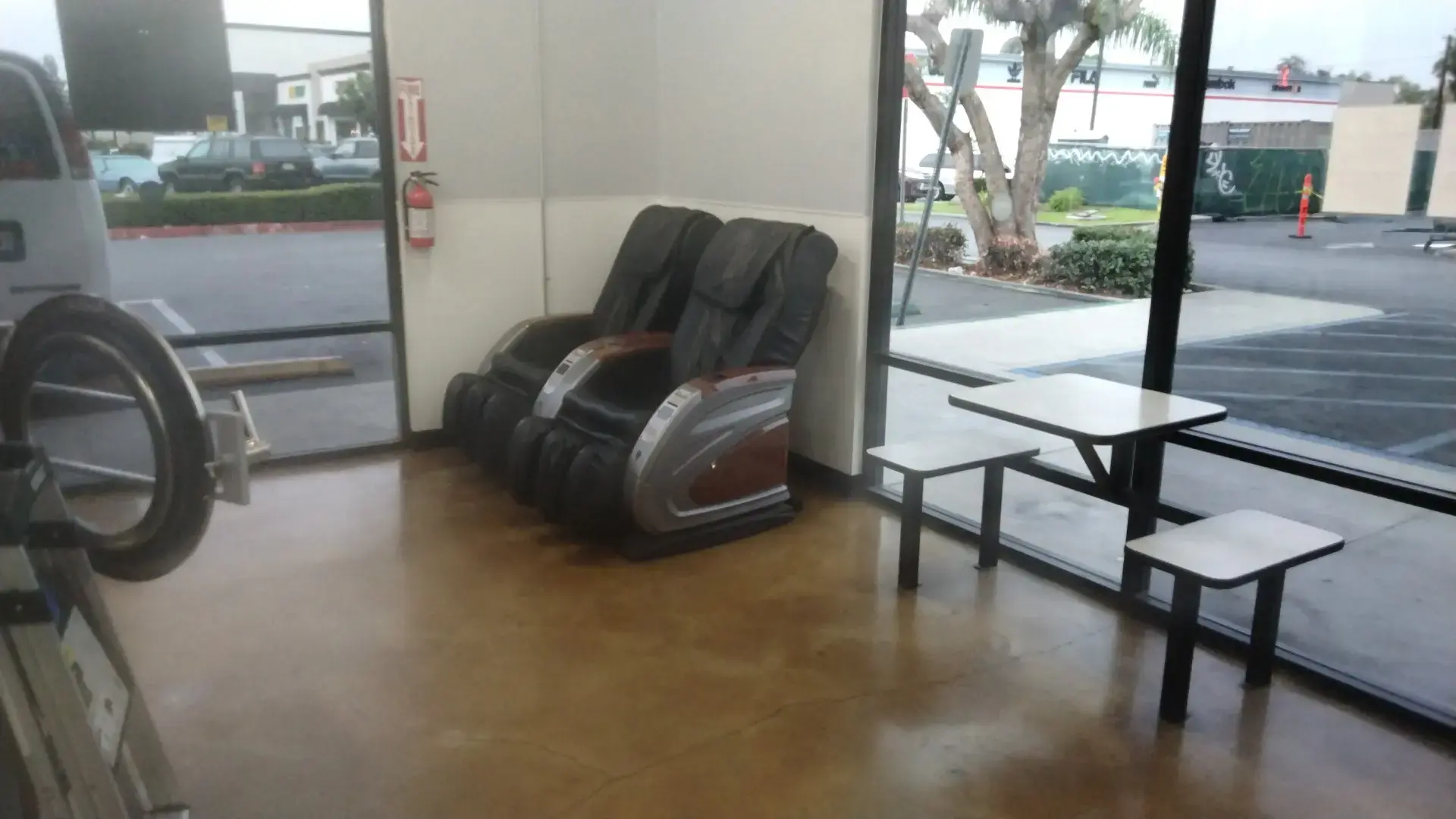 SoCal Wash and Fold - Canoga Park thumbnail 20