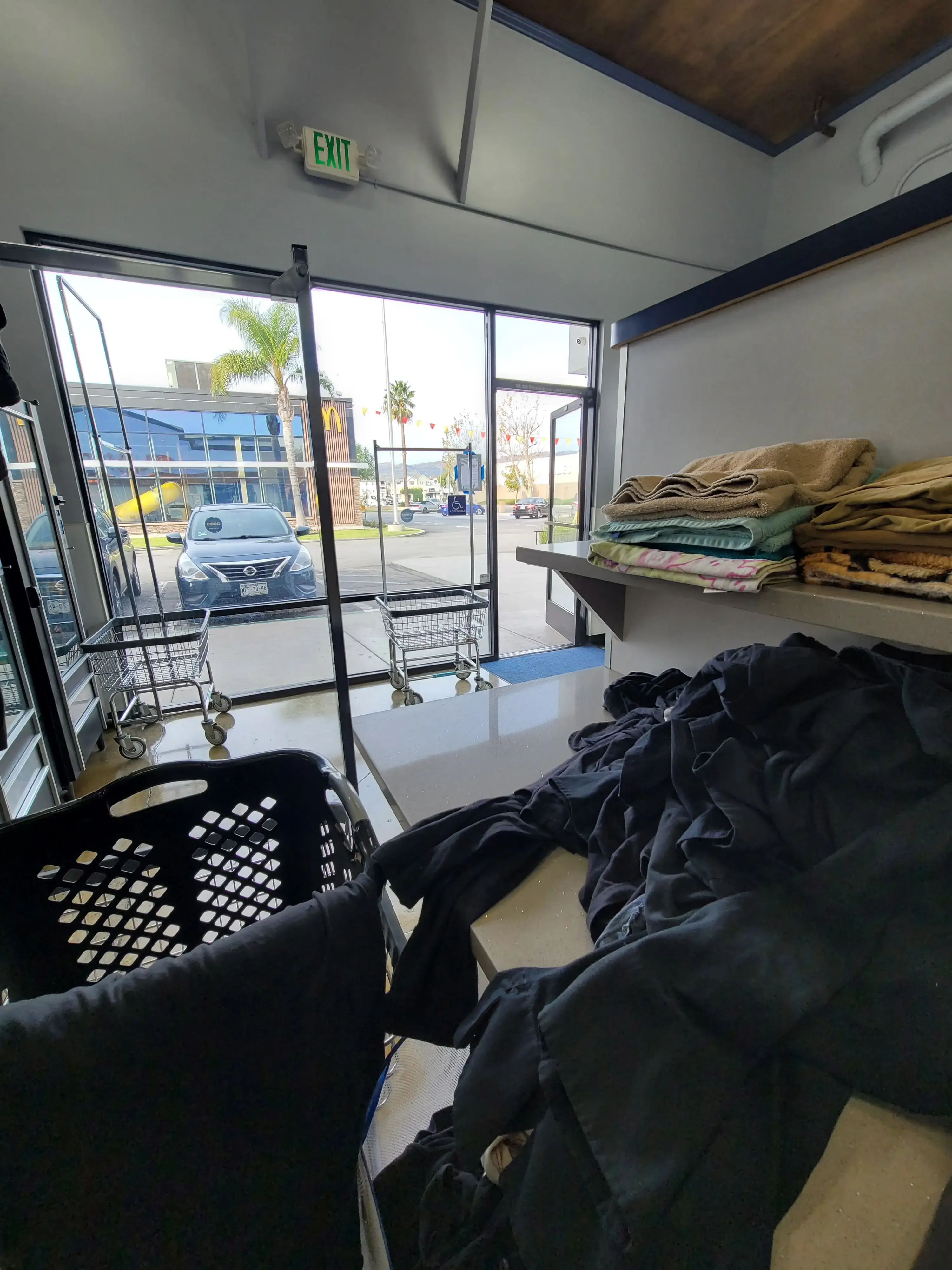 SoCal Wash and Fold - Canoga Park - Image 11